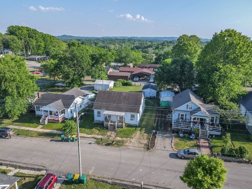 525 Maple St, Lewisburg, TN 37091 525 Maple St, Lewisburg, TN 37091