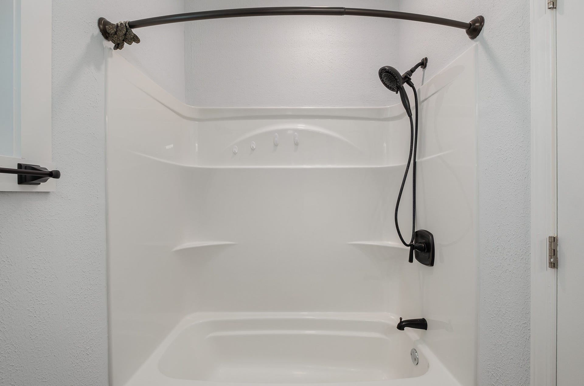 129 Highway 82 East, Bell Buckle, TN 37020 Shower / tub combo with updated fixtures.