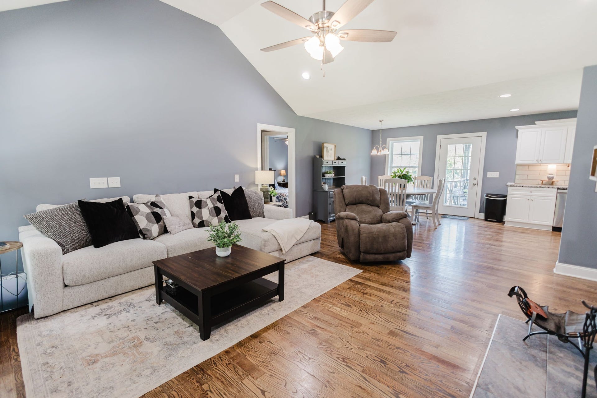119 Greer Rd, Shelbyville, TN 37160 119 Greer Rd, Shelbyville, TN 37160