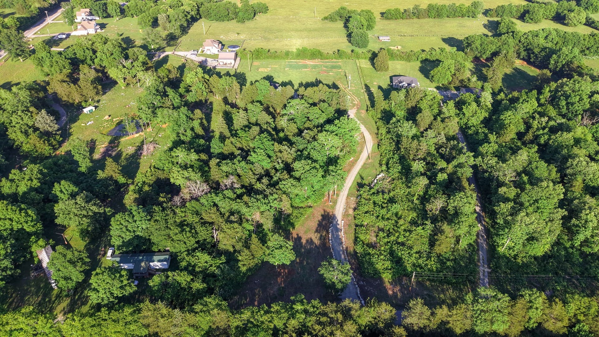 119 Greer Rd, Shelbyville, TN 37160 119 Greer Rd, Shelbyville, TN 37160