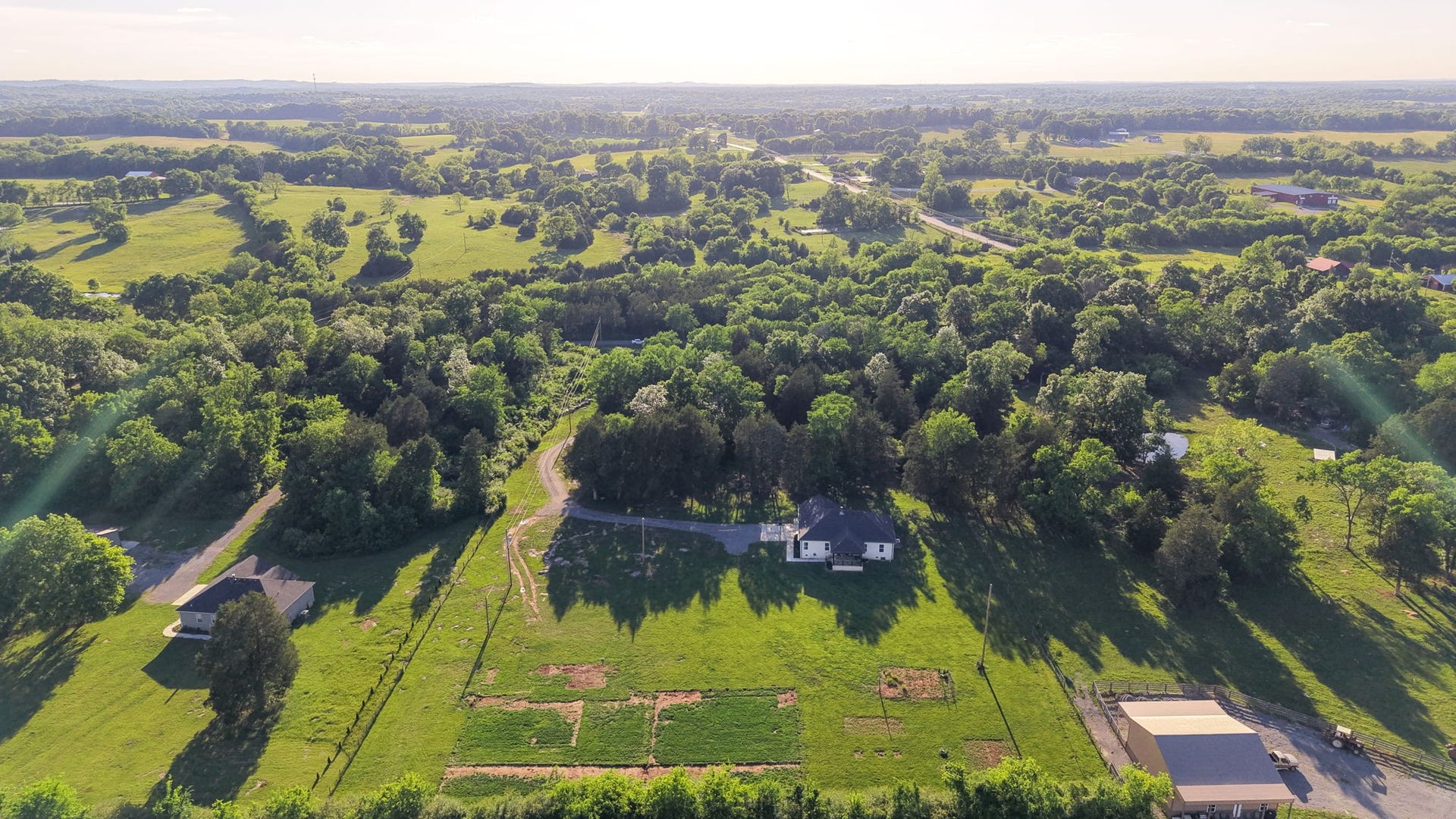 119 Greer Rd, Shelbyville, TN 37160 119 Greer Rd, Shelbyville, TN 37160