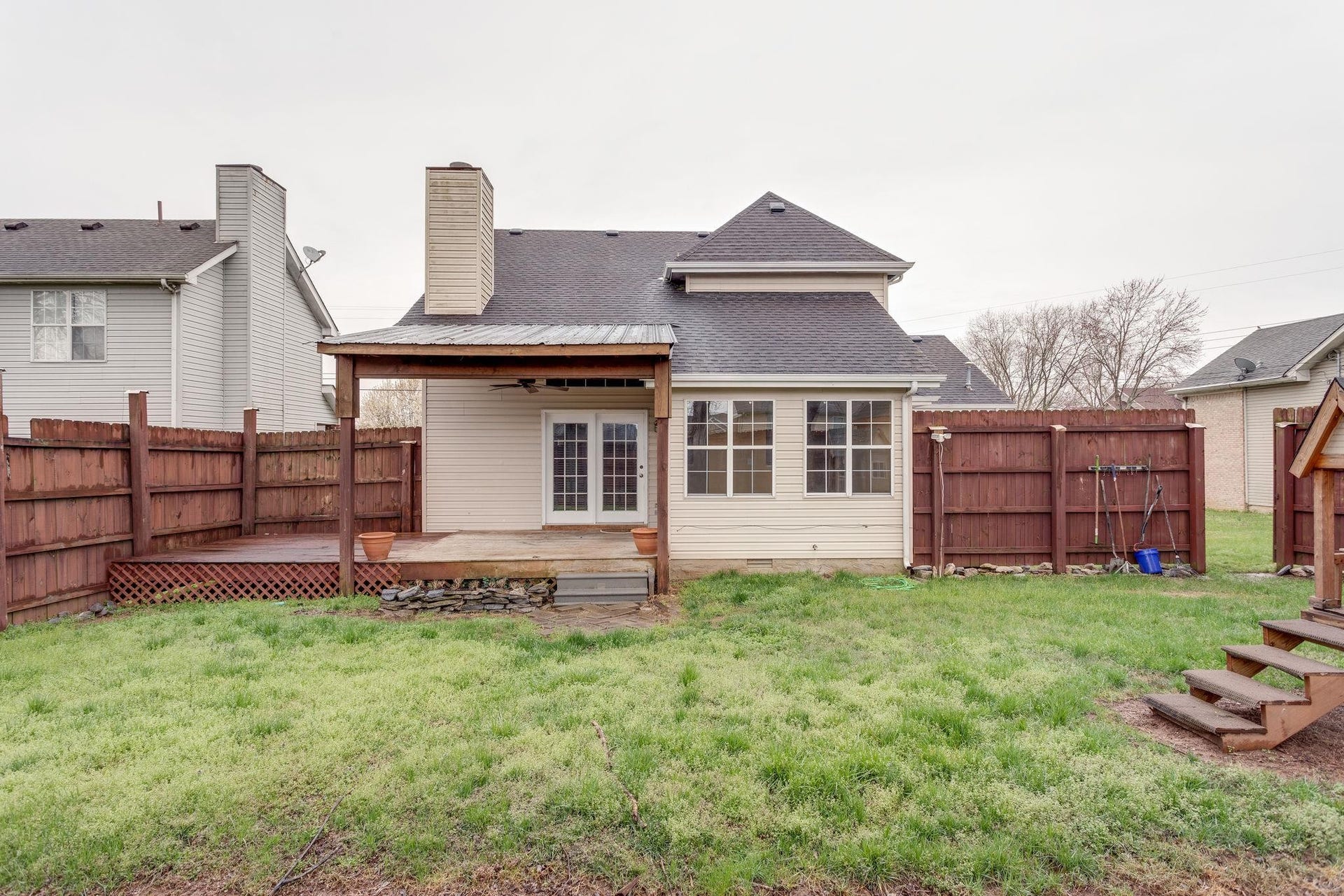 1718 University Dr, Columbia, TN 38401 1718 University Dr, Columbia, TN 38401