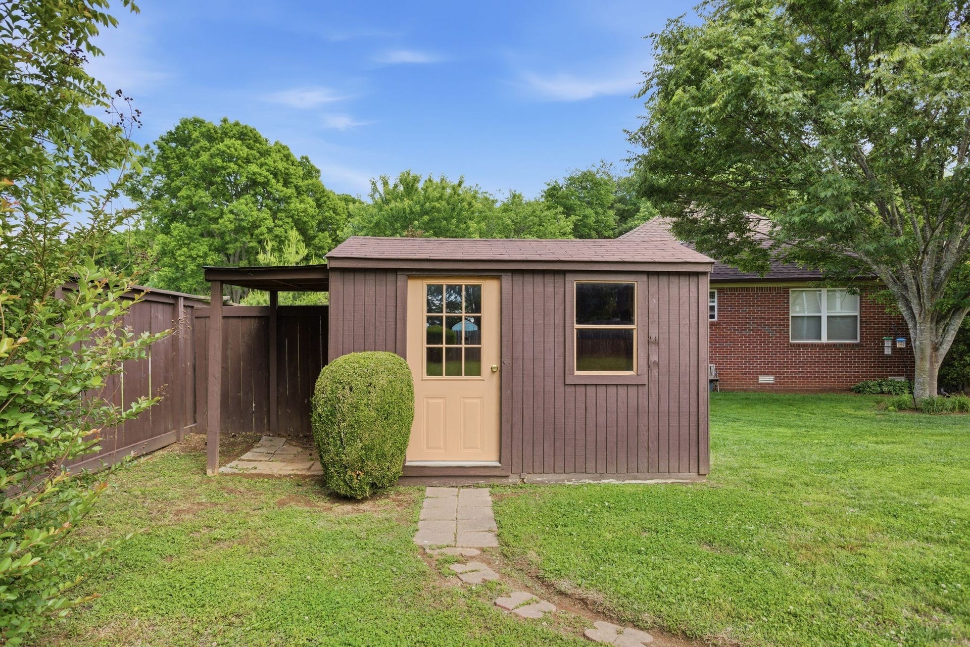 105 Green Tree Ct, Columbia, TN 38401 105 Green Tree Ct, Columbia, TN 38401