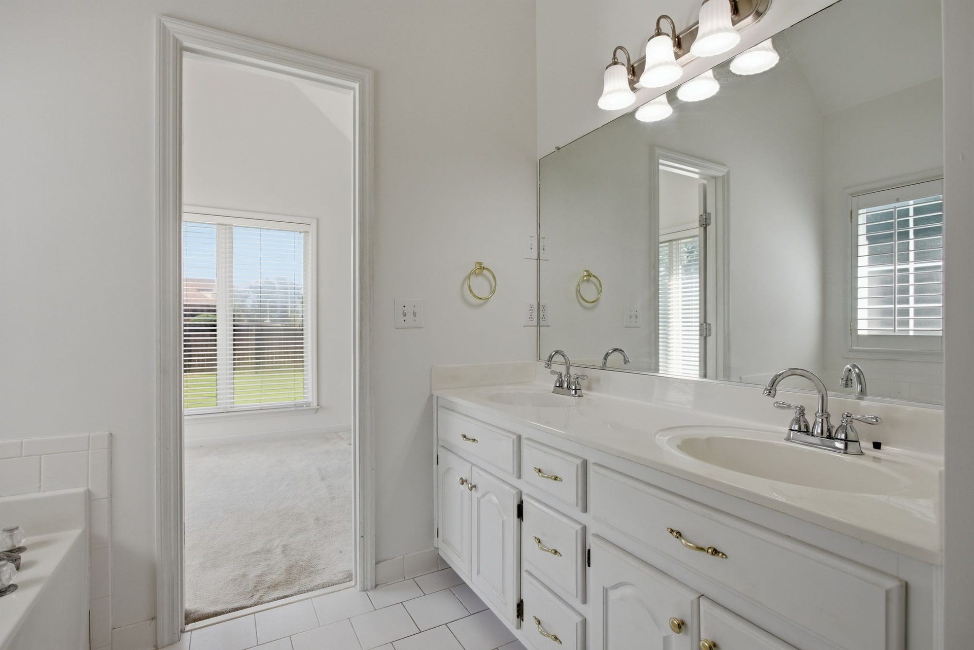 105 Green Tree Ct, Columbia, TN 38401 105 Green Tree Ct, Columbia, TN 38401