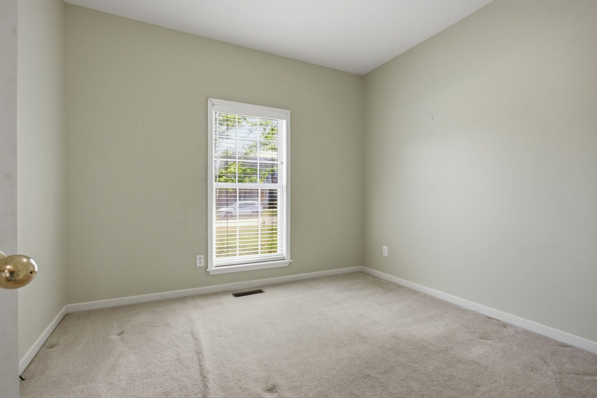 105 Green Tree Ct, Columbia, TN 38401 105 Green Tree Ct, Columbia, TN 38401