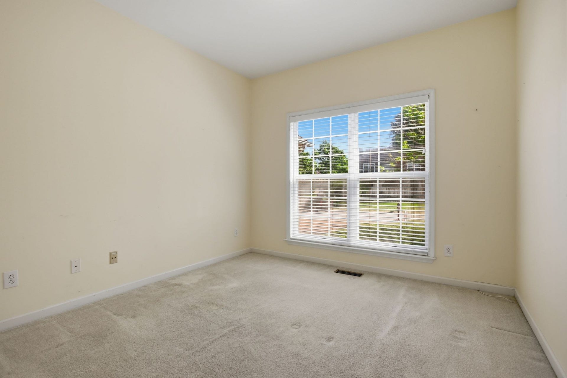 105 Green Tree Ct, Columbia, TN 38401 105 Green Tree Ct, Columbia, TN 38401