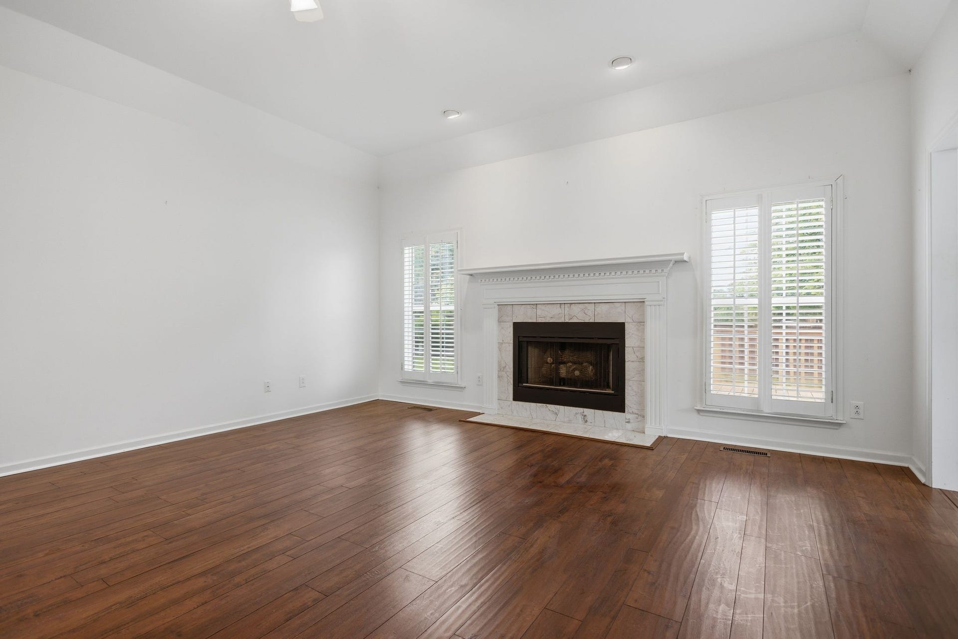 105 Green Tree Ct, Columbia, TN 38401 105 Green Tree Ct, Columbia, TN 38401