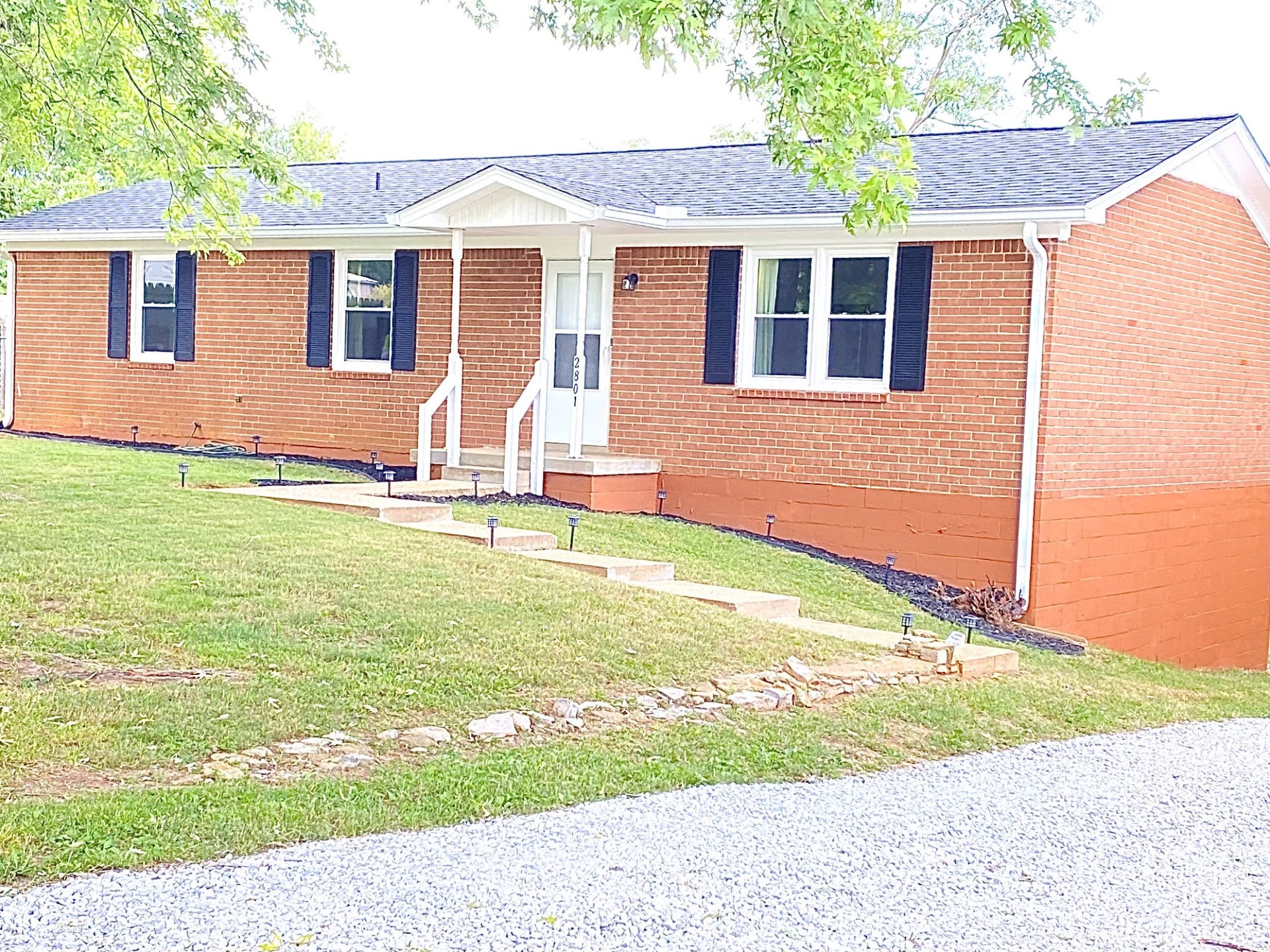 2801 Denham Ave, Columbia, TN 38401 2801 Denham Ave, Columbia, TN 38401