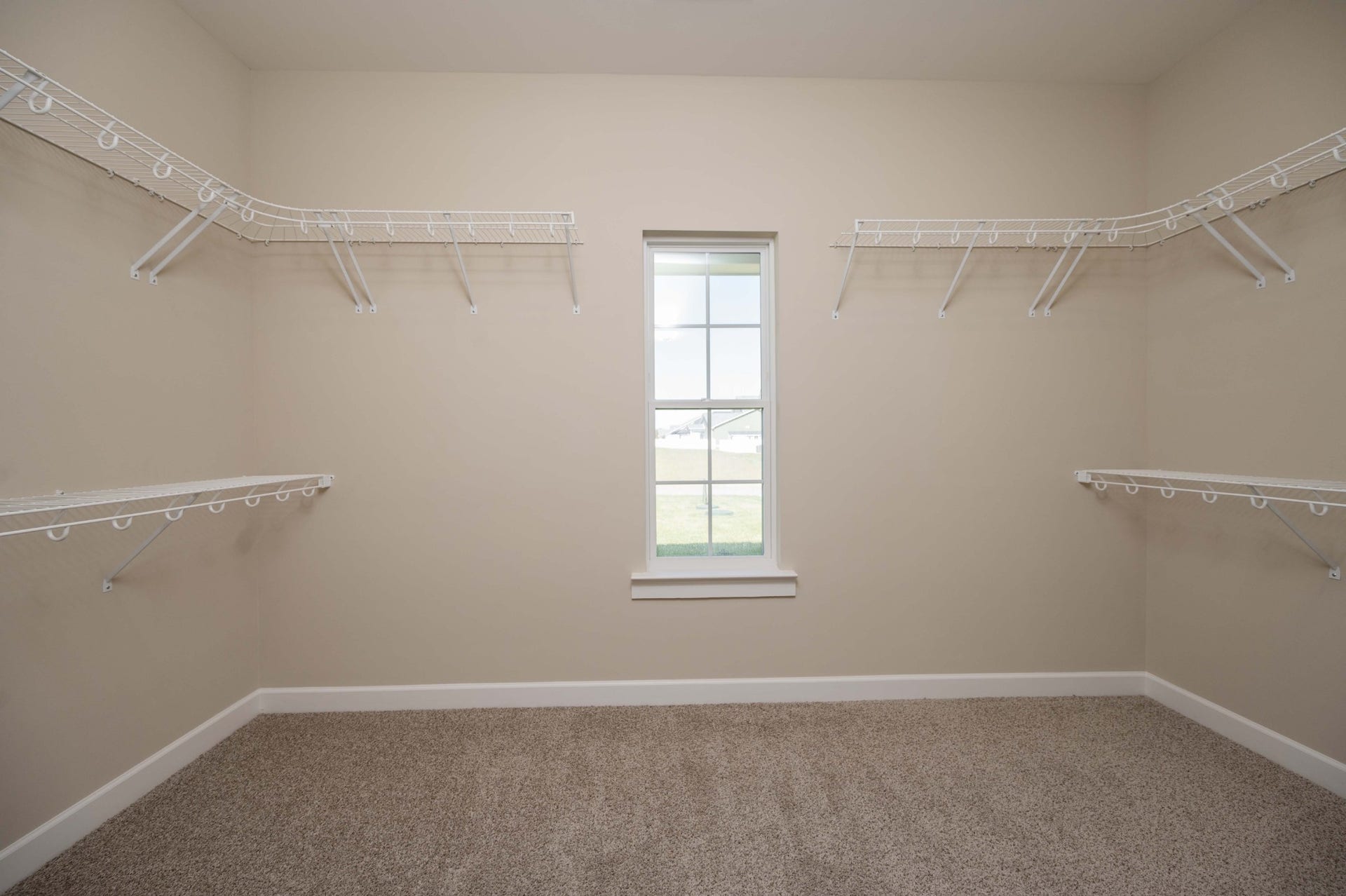 3407 Stonehorn Dr, Bell Buckle, TN 37020