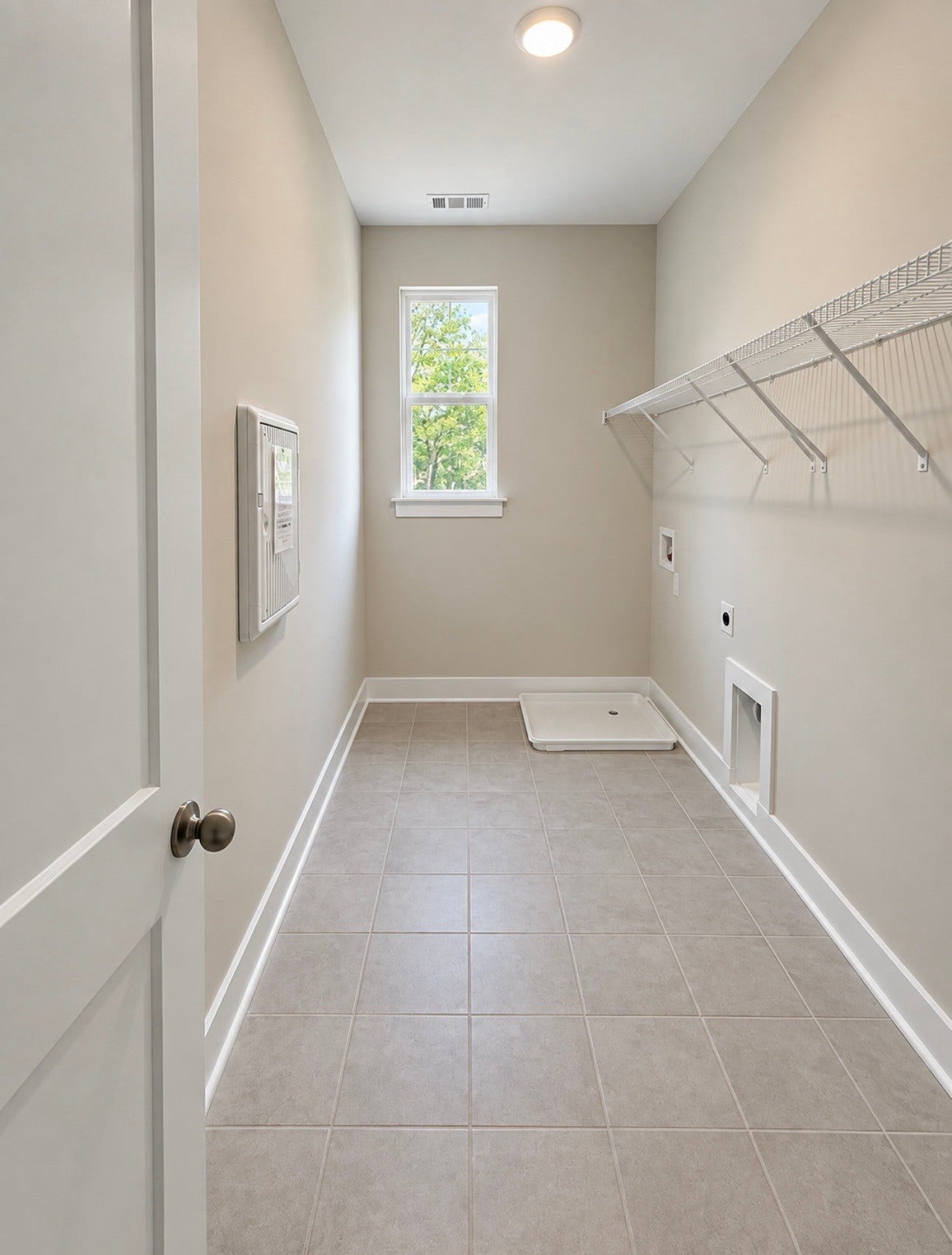 2905 Biloxi Ct, Murfreesboro, TN 37129 Large Laundry room just outside your primary bedroom