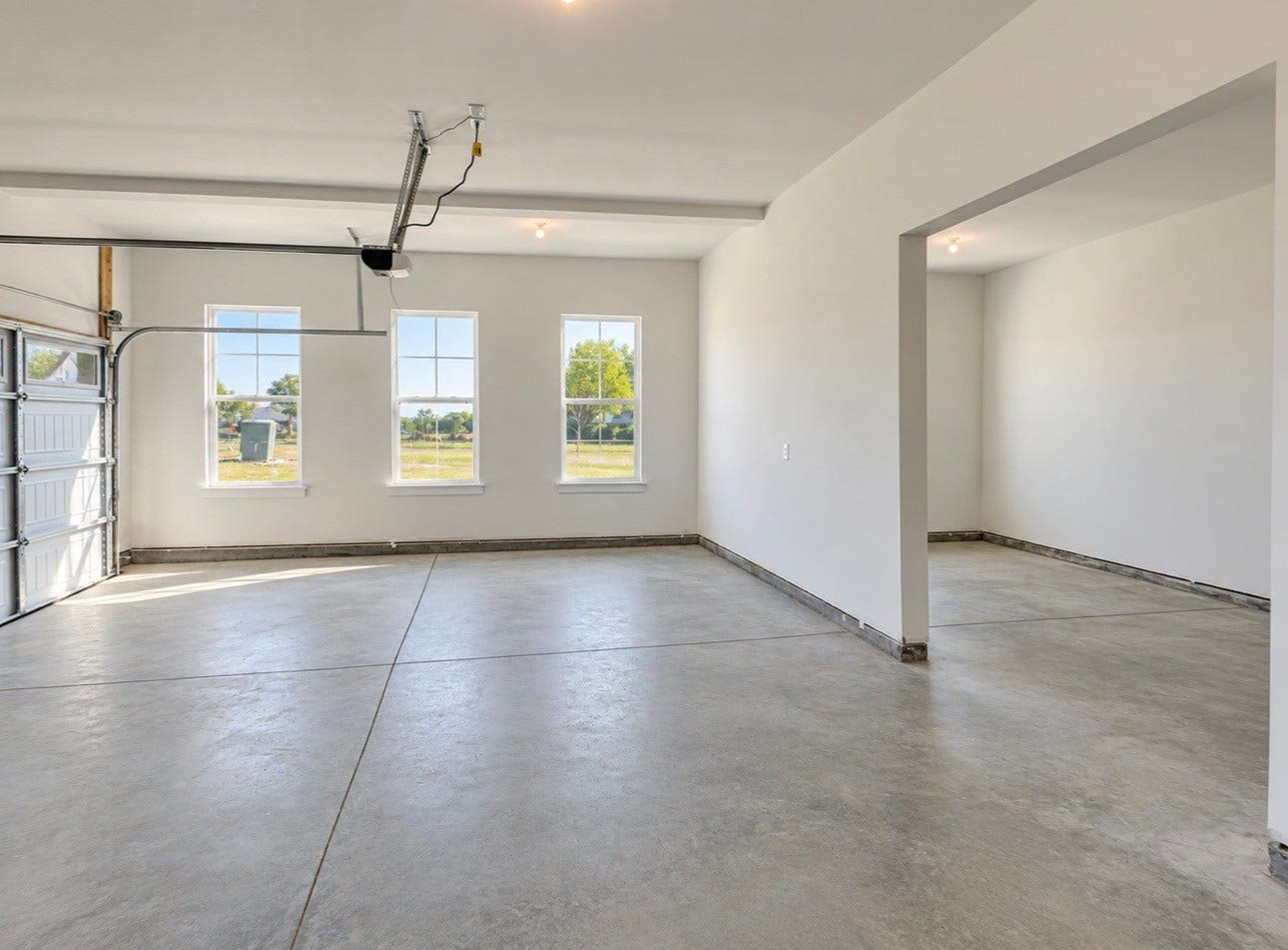 2905 Biloxi Ct, Murfreesboro, TN 37129 Grace II floor plan comes standard with a workshop space in the garage