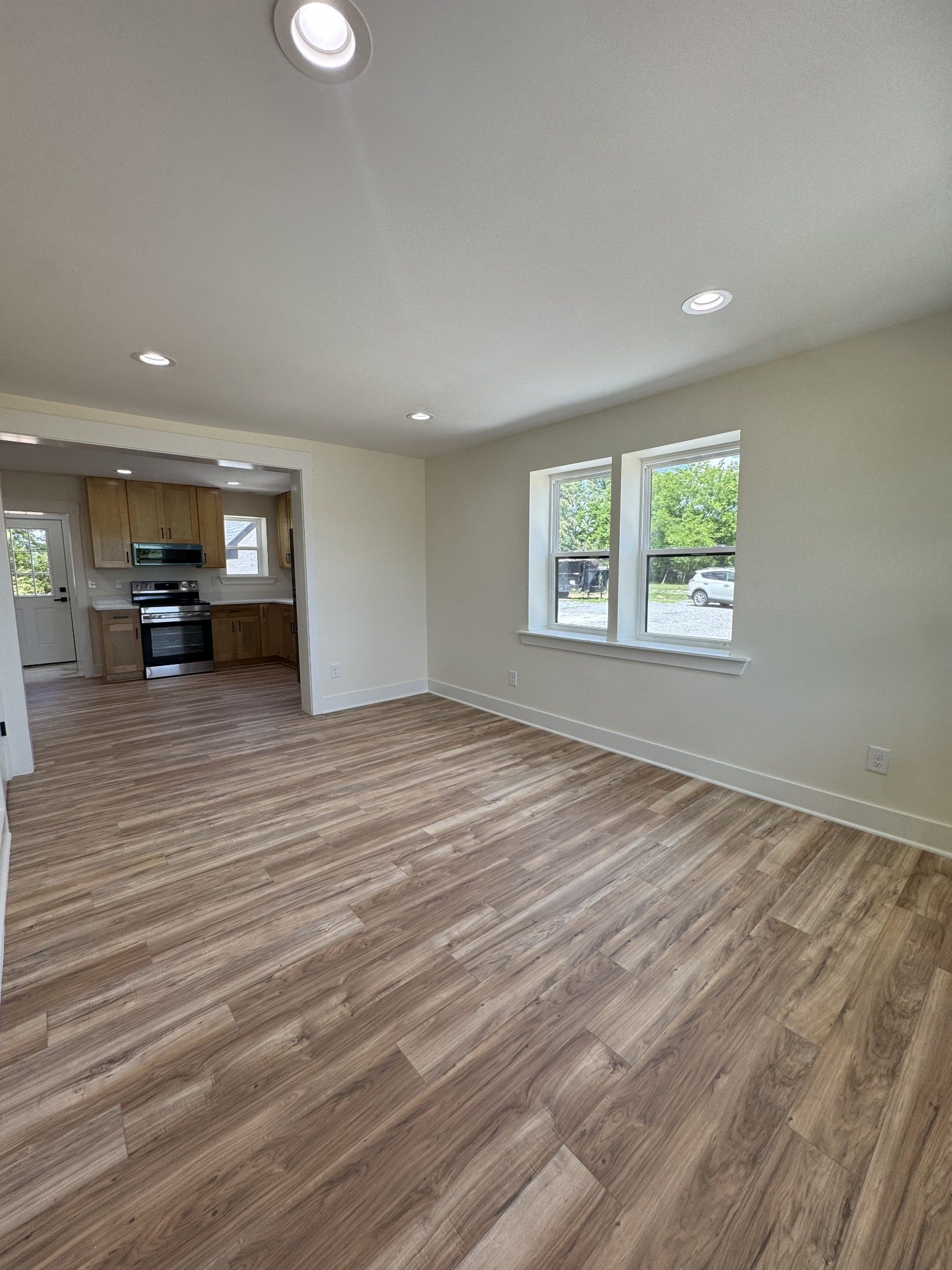 3313 McMinnville Hwy, Manchester, TN 37355 Great Room view 2.
