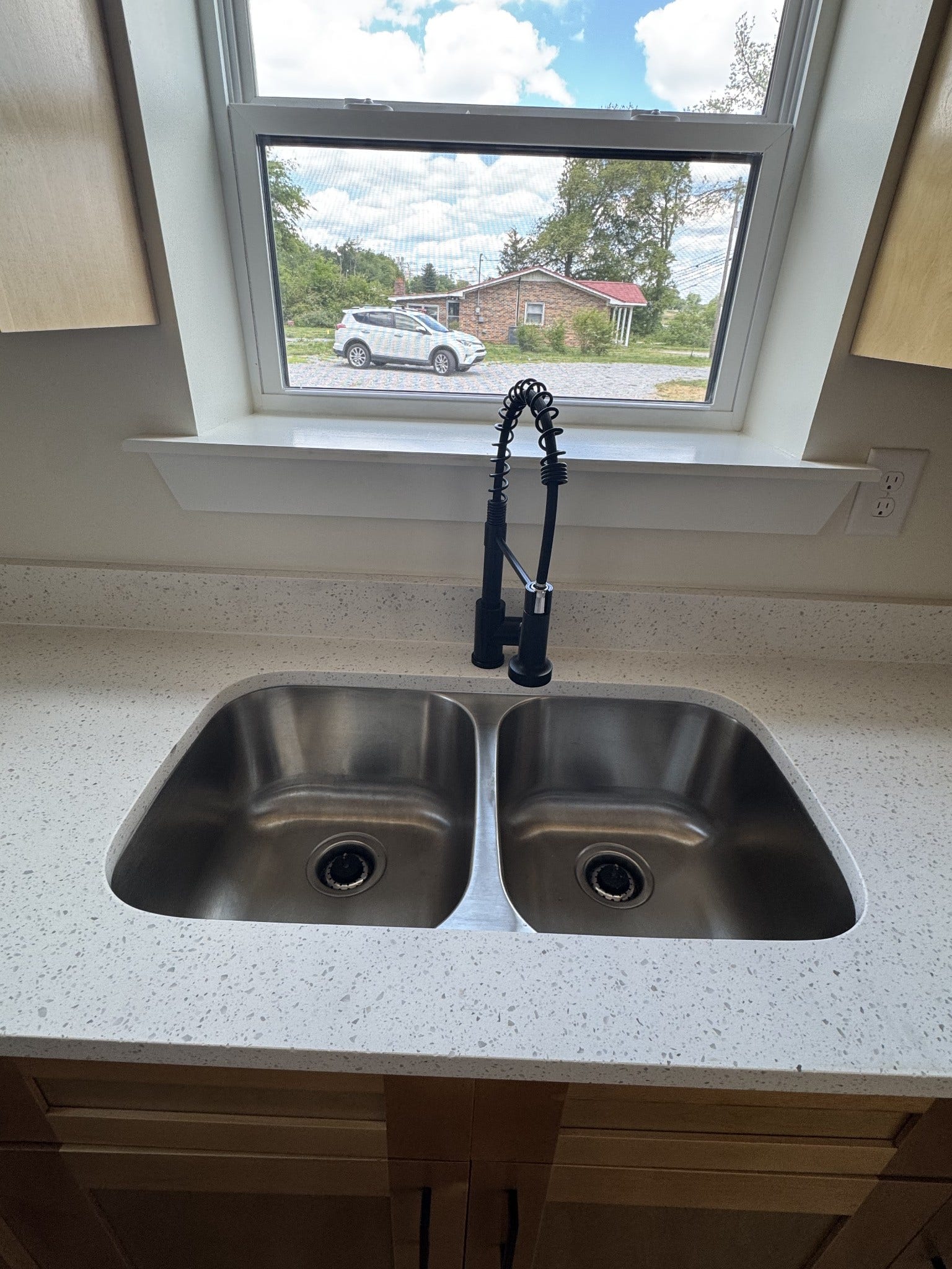 3313 McMinnville Hwy, Manchester, TN 37355 New sink, faucet , counter tops,,,, plus all windows are new too! New plumbing and electric throughout.