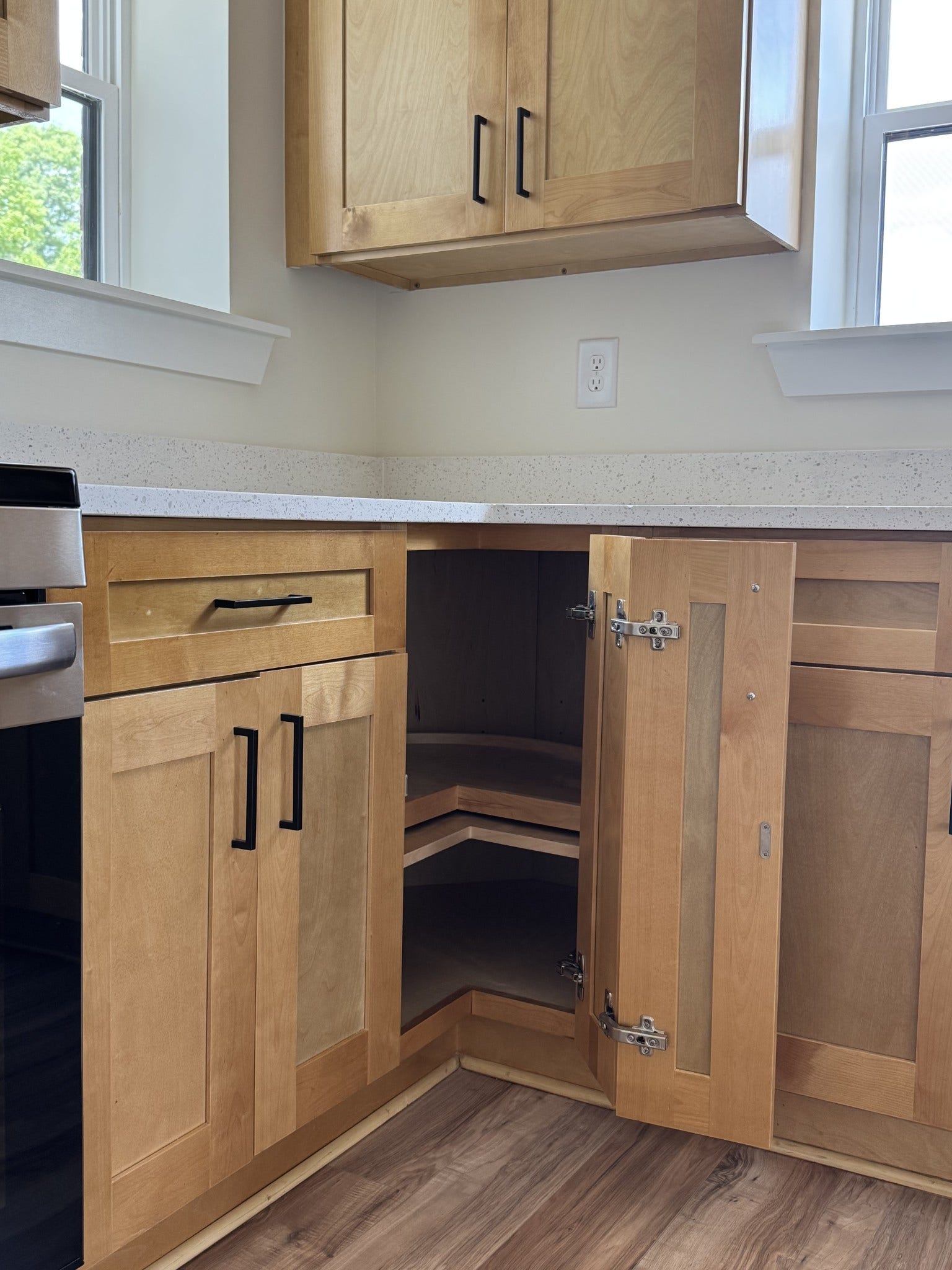 3313 McMinnville Hwy, Manchester, TN 37355 Lazy Susan cabinet storage feature for easy access to items.