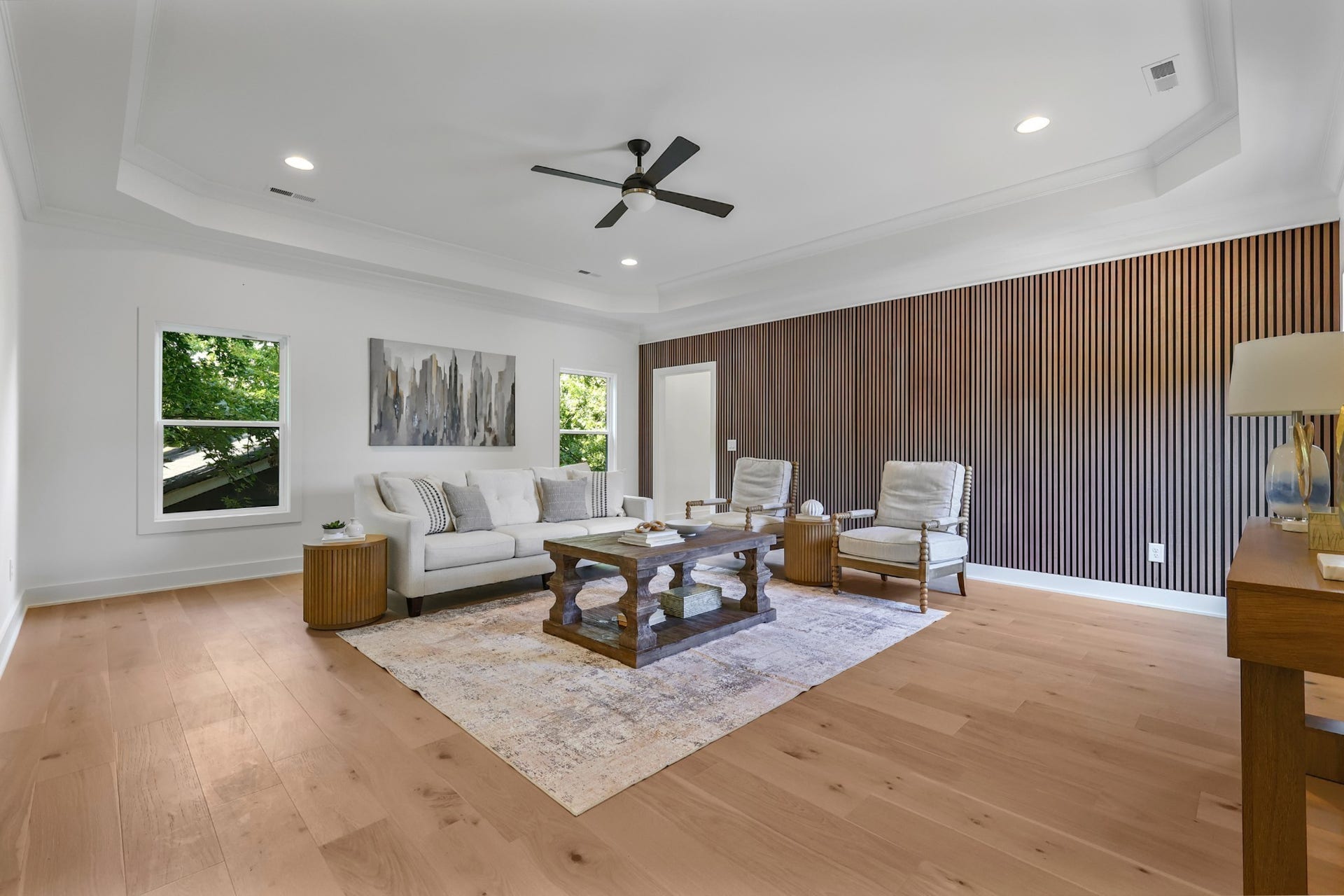 615 N 9th St, Nashville, TN 37206 615 N 9th St, Nashville, TN 37206