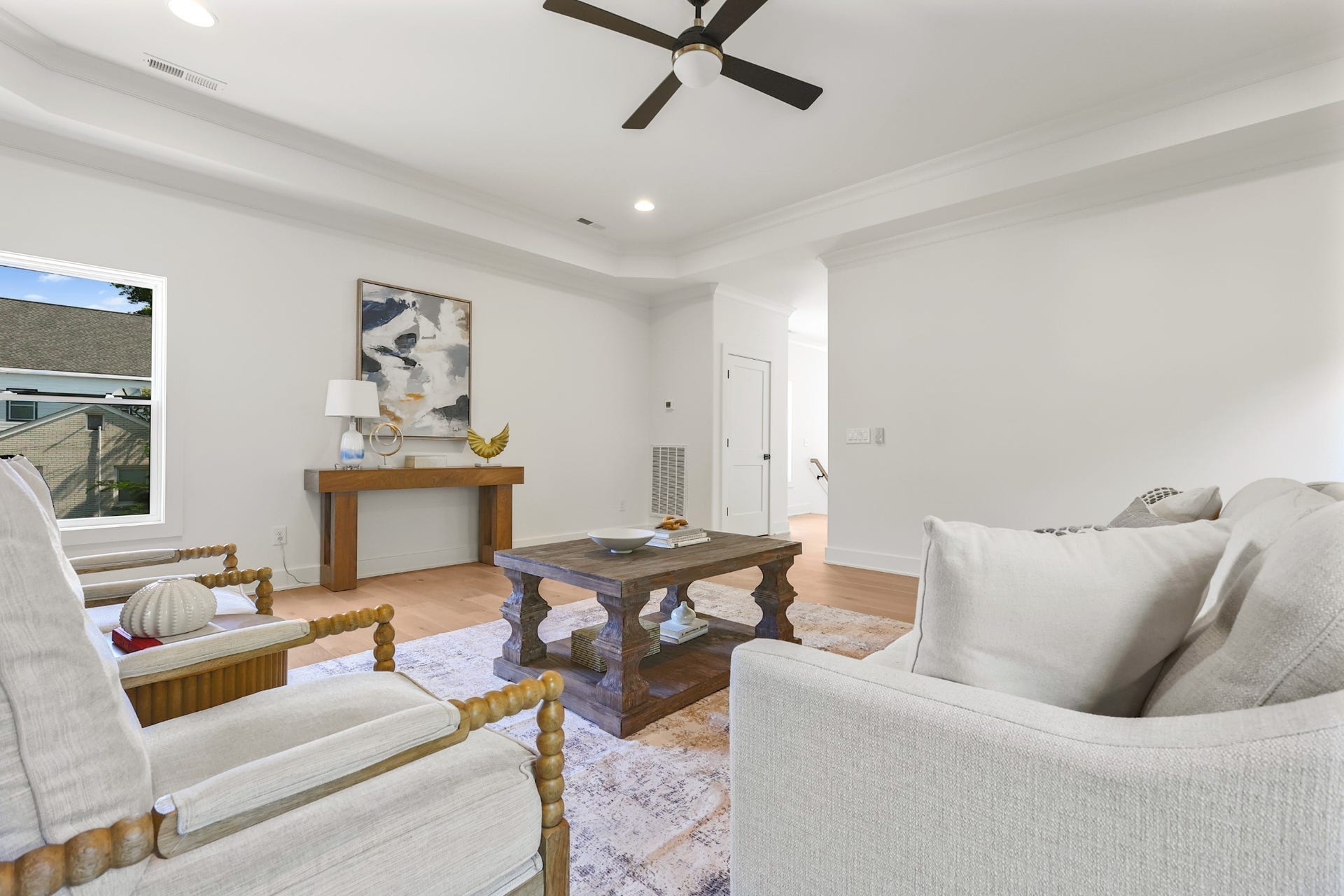 615 N 9th St, Nashville, TN 37206 615 N 9th St, Nashville, TN 37206
