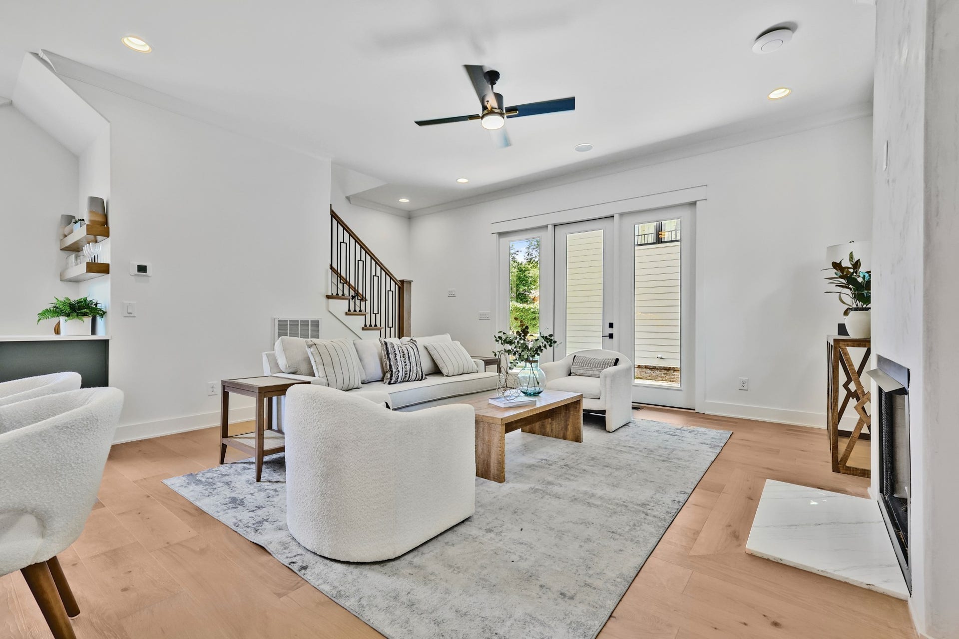 615 N 9th St, Nashville, TN 37206 615 N 9th St, Nashville, TN 37206