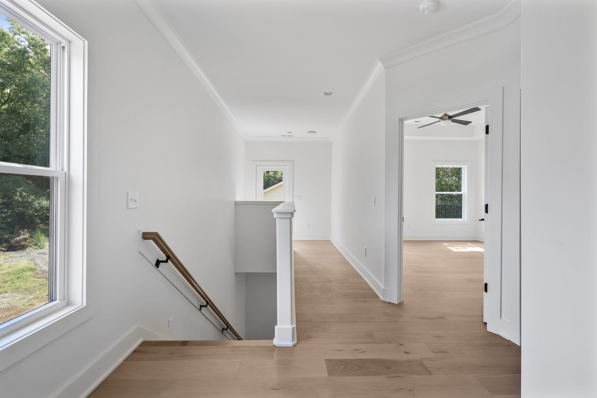 615 N 9th St, Nashville, TN 37206 615 N 9th St, Nashville, TN 37206