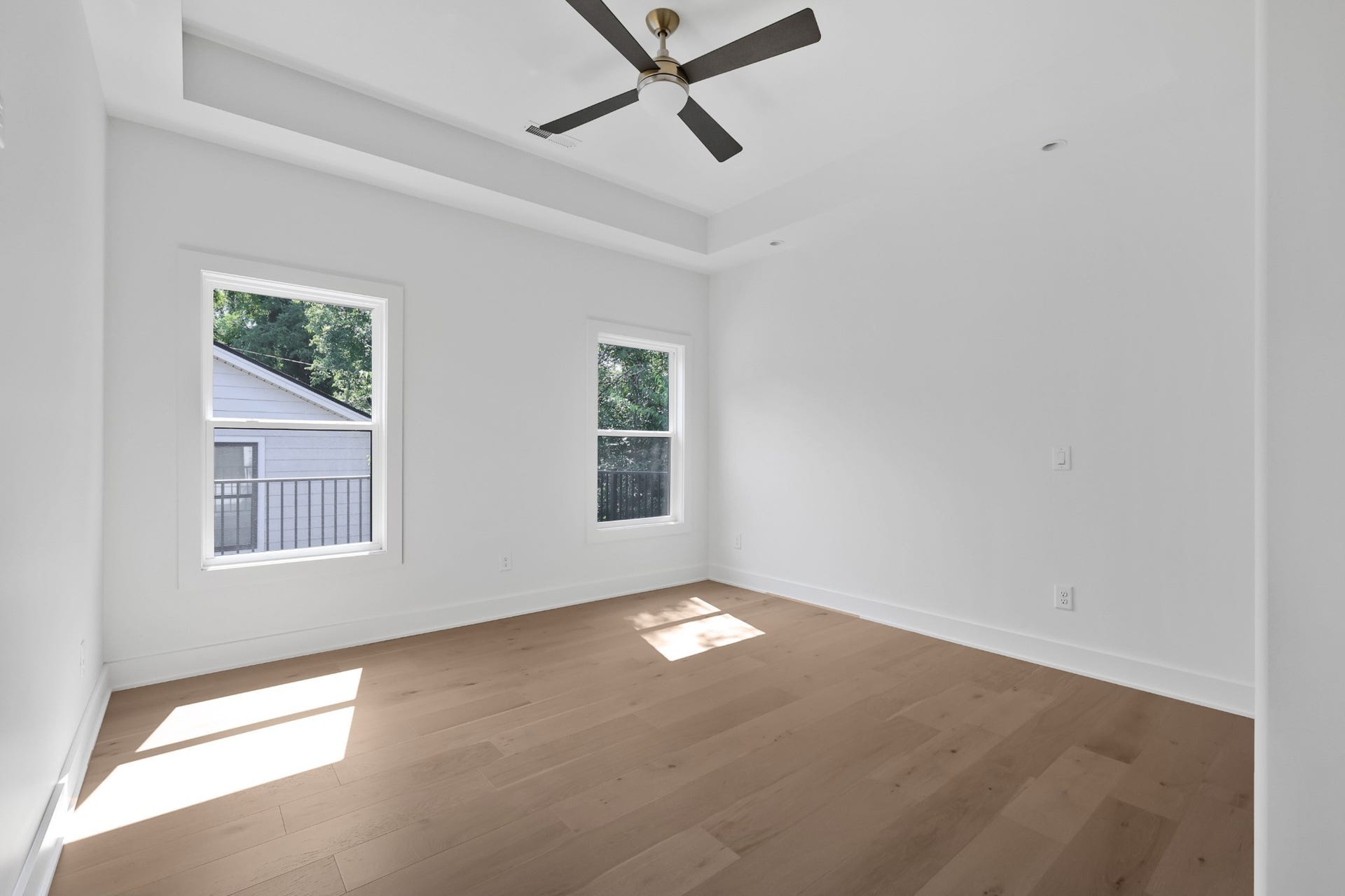 615 N 9th St, Nashville, TN 37206 615 N 9th St, Nashville, TN 37206