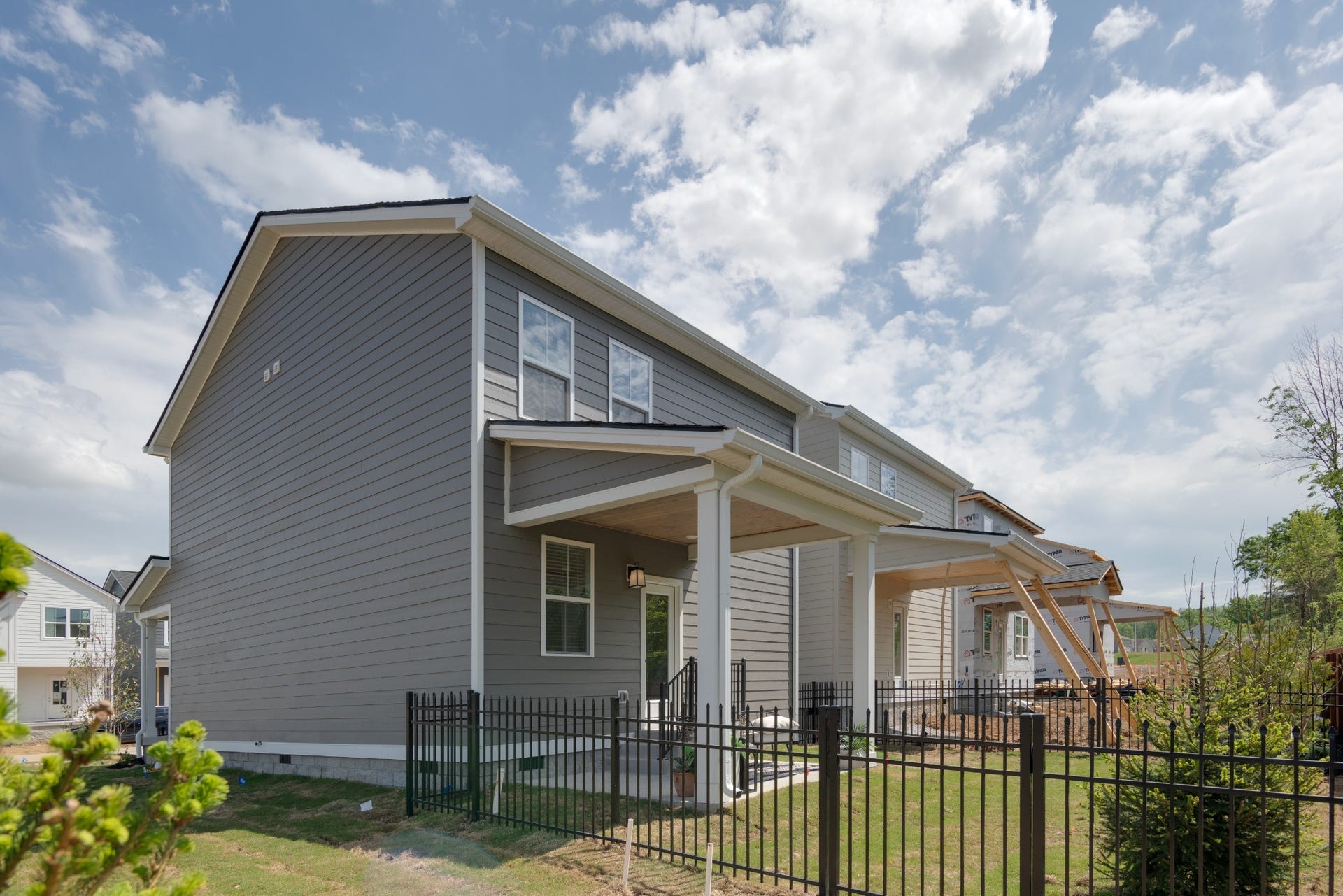 1133 Marlowe Lndg, Nashville, TN 37207 All have fenced in backyards