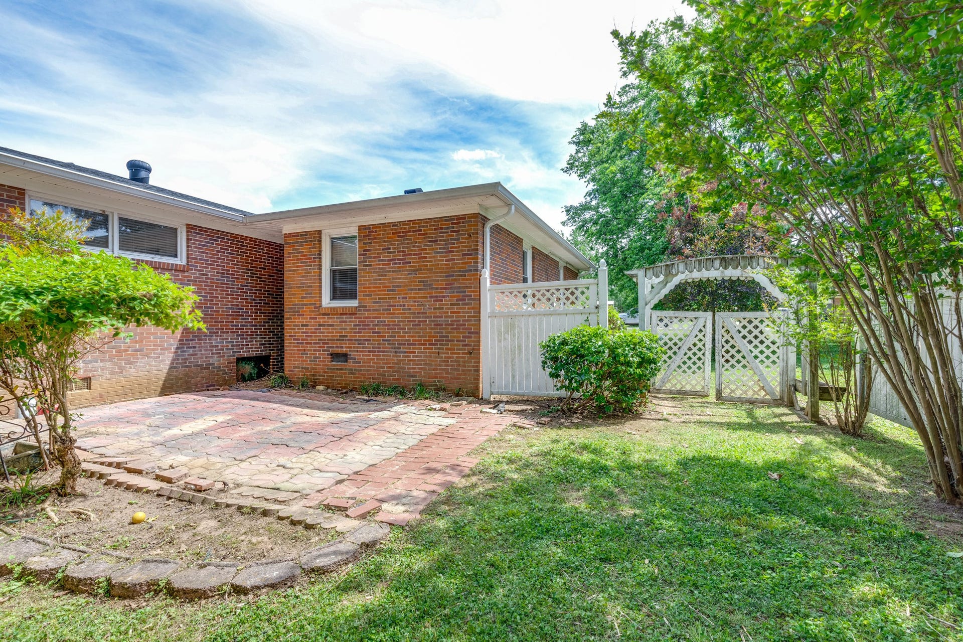 870 Galloway St, Lewisburg, TN 37091 870 Galloway St, Lewisburg, TN 37091