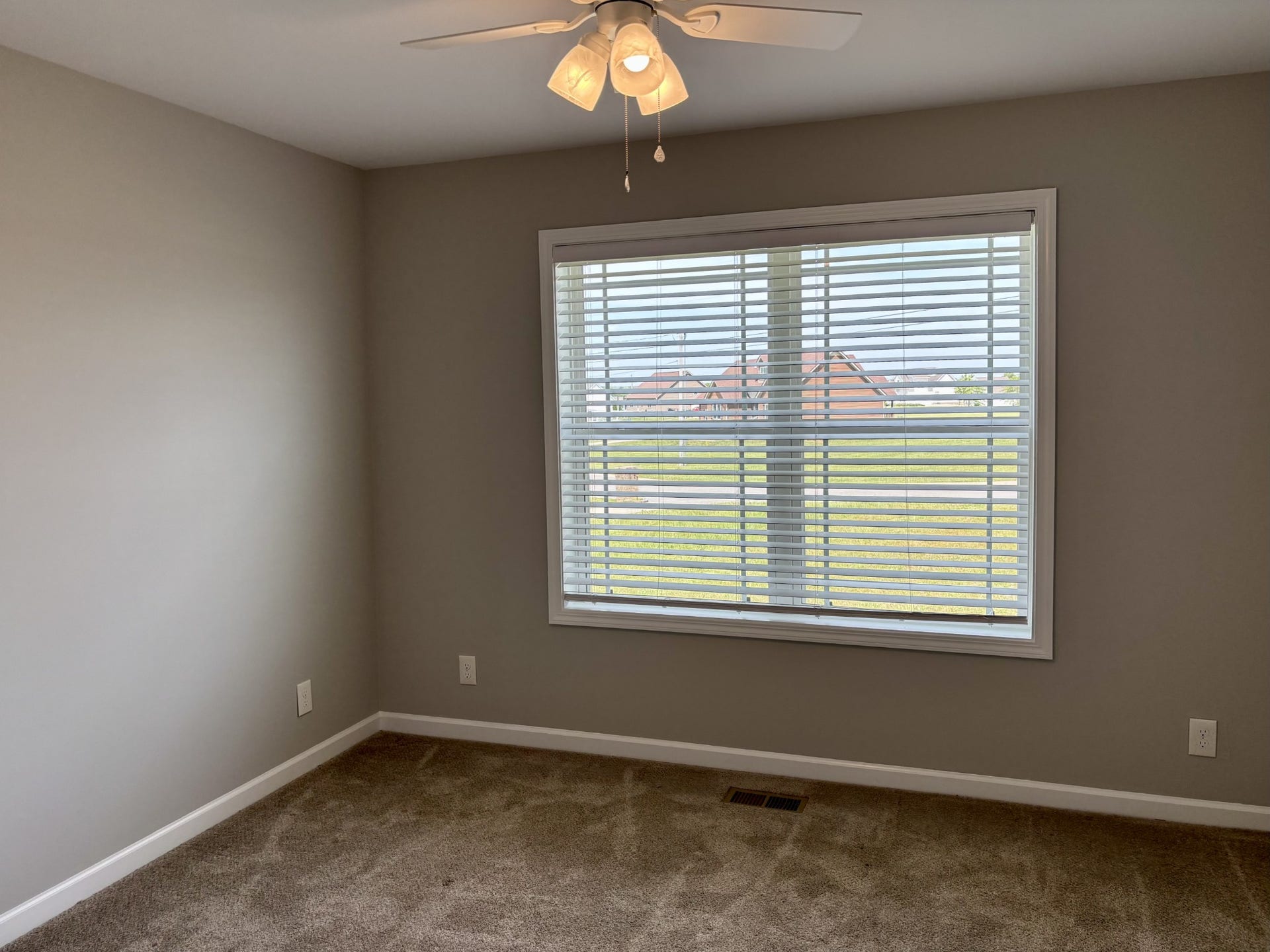 51 Regency Pl, Manchester, TN 37355 2nd Bedroom
