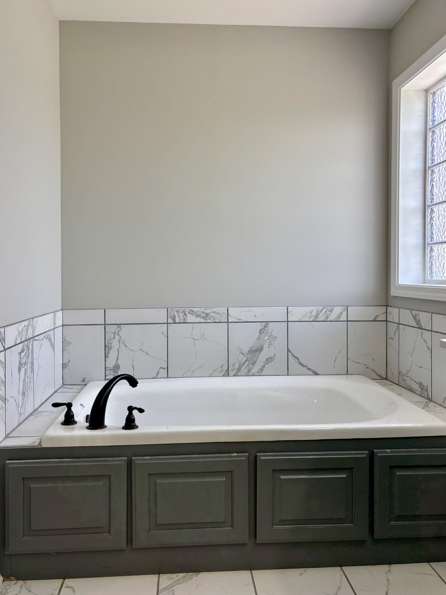 51 Regency Pl, Manchester, TN 37355 Main BR Bathtub