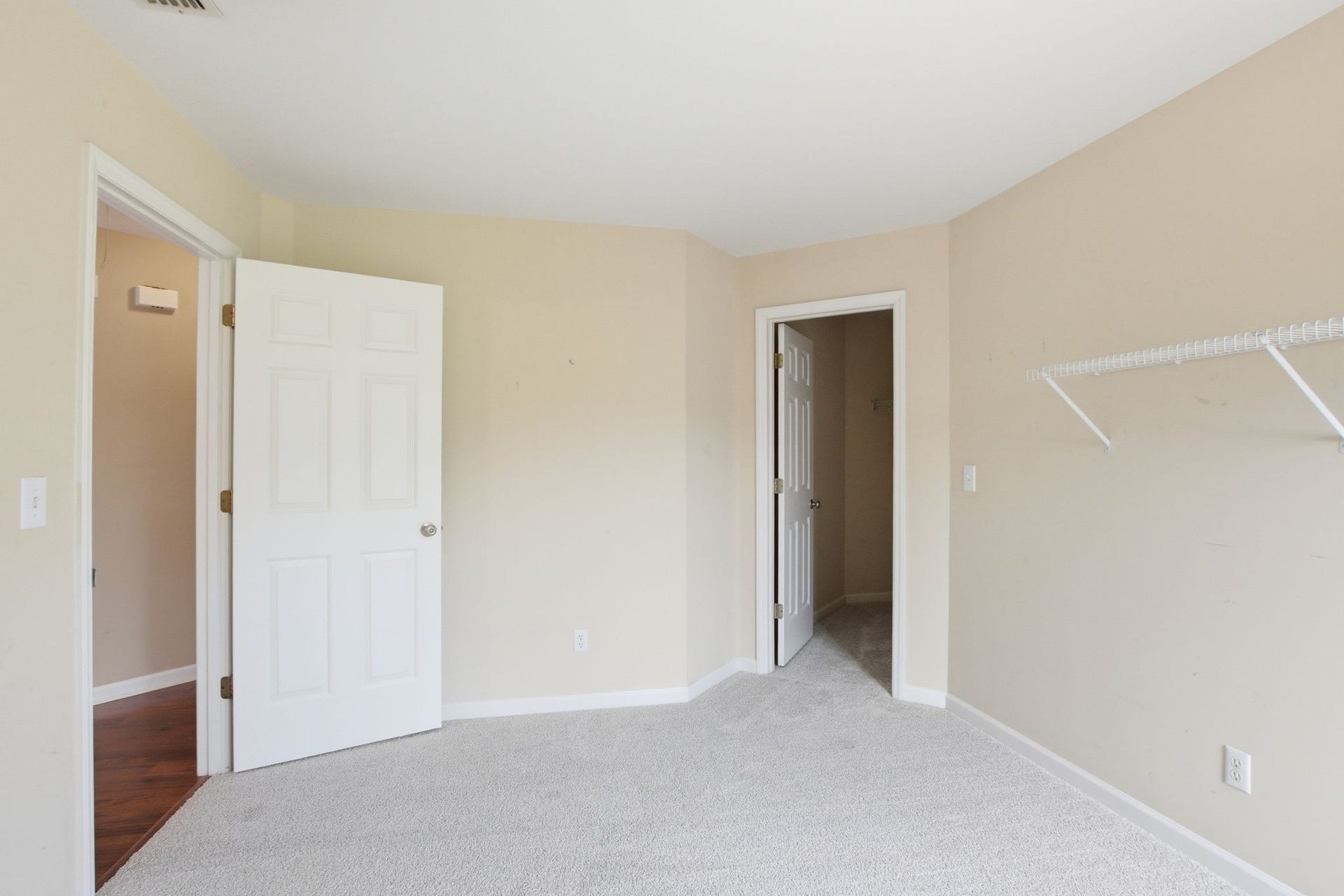 1823 Azure Way, Murfreesboro, TN 37128 1823 Azure Way, Murfreesboro, TN 37128