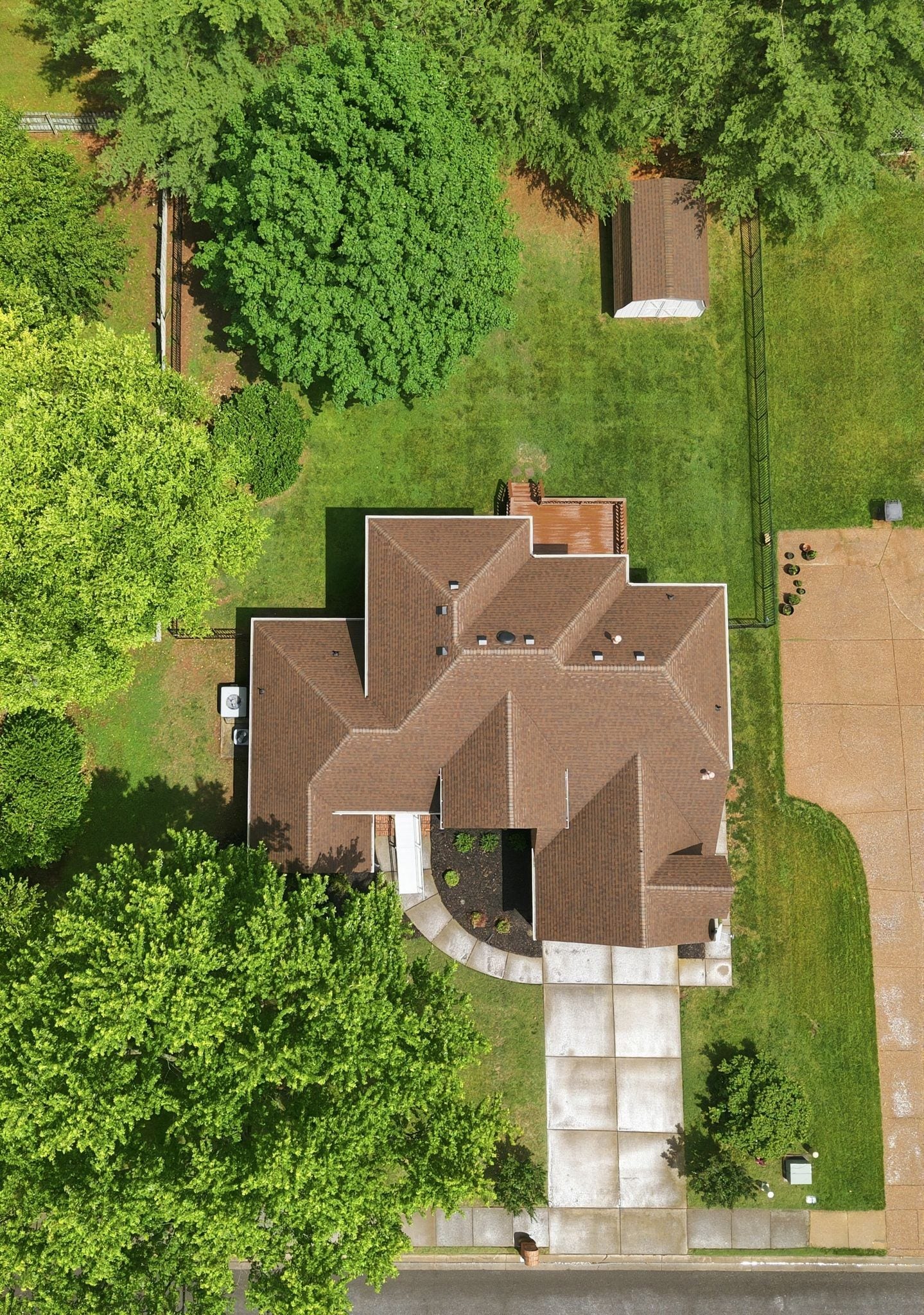 1823 Azure Way, Murfreesboro, TN 37128 1823 Azure Way, Murfreesboro, TN 37128