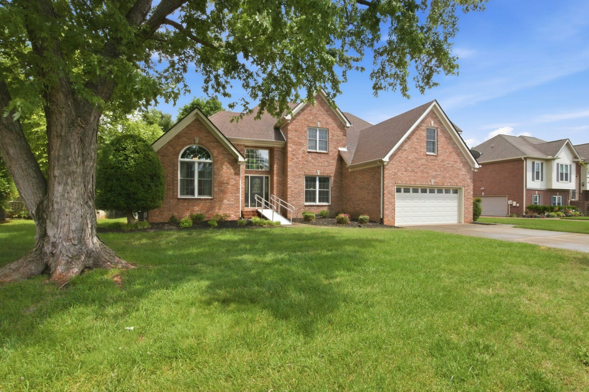 1823 Azure Way, Murfreesboro, TN 37128 1823 Azure Way, Murfreesboro, TN 37128