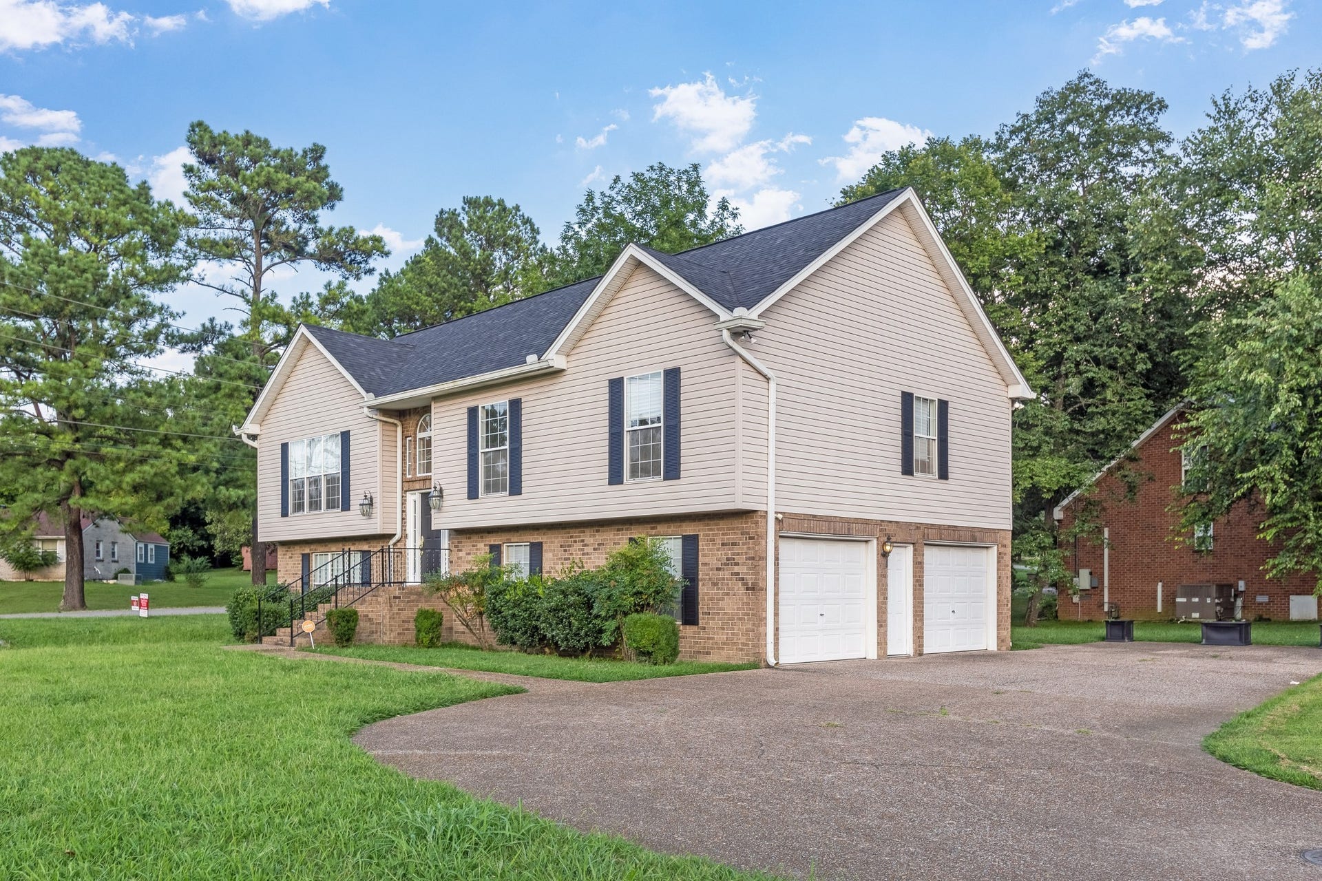 647 Durrett Dr, Nashville, TN 37211 647 Durrett Dr, Nashville, TN 37211