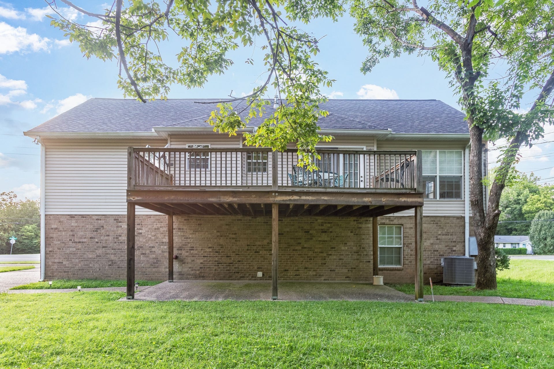 647 Durrett Dr, Nashville, TN 37211 647 Durrett Dr, Nashville, TN 37211