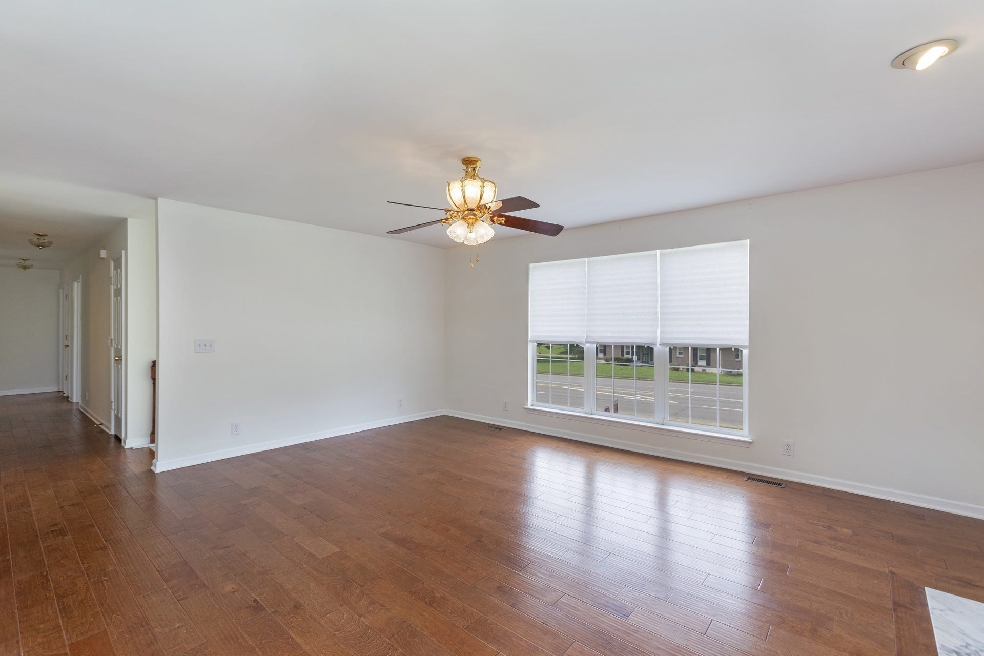 647 Durrett Dr, Nashville, TN 37211 647 Durrett Dr, Nashville, TN 37211