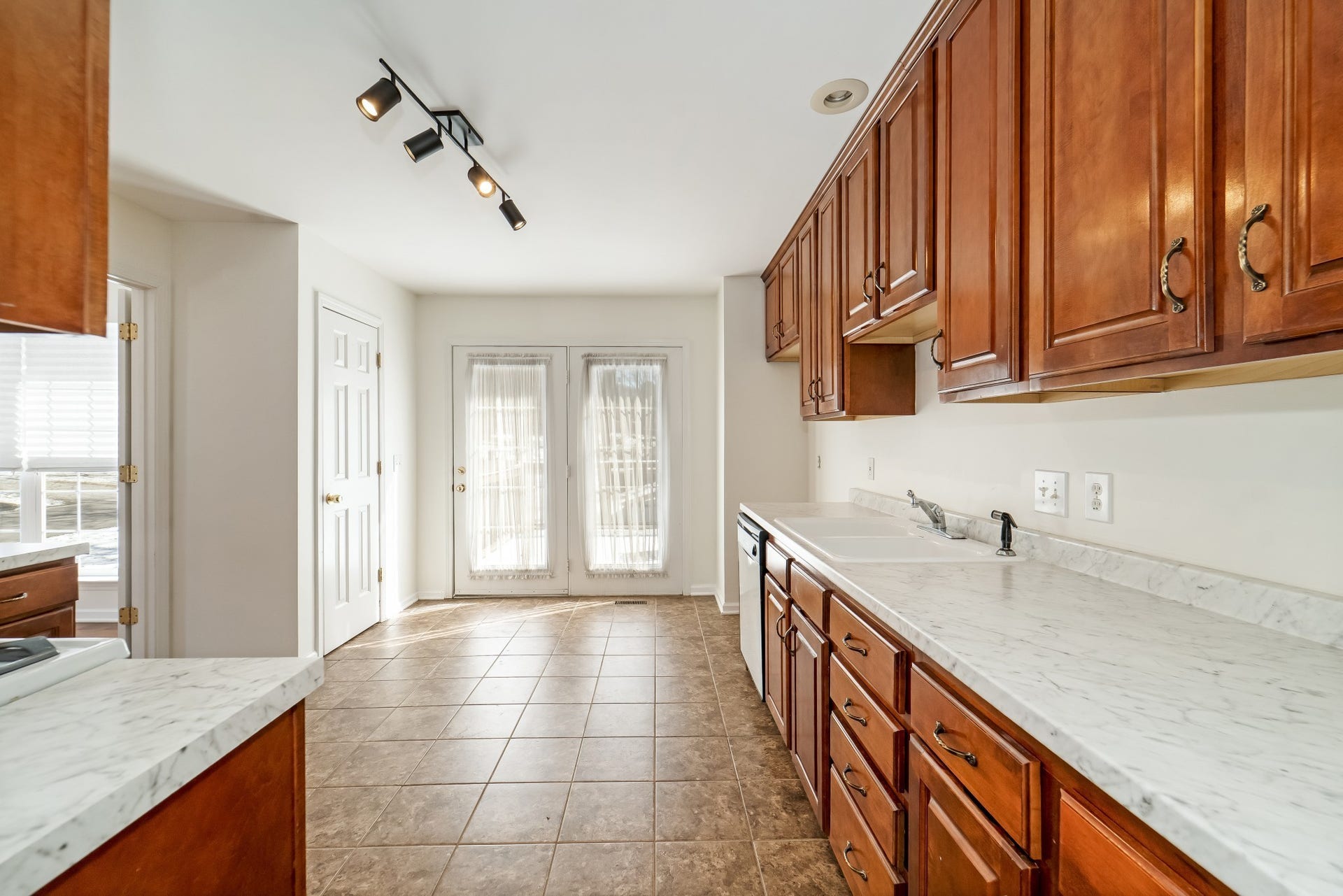 647 Durrett Dr, Nashville, TN 37211 647 Durrett Dr, Nashville, TN 37211