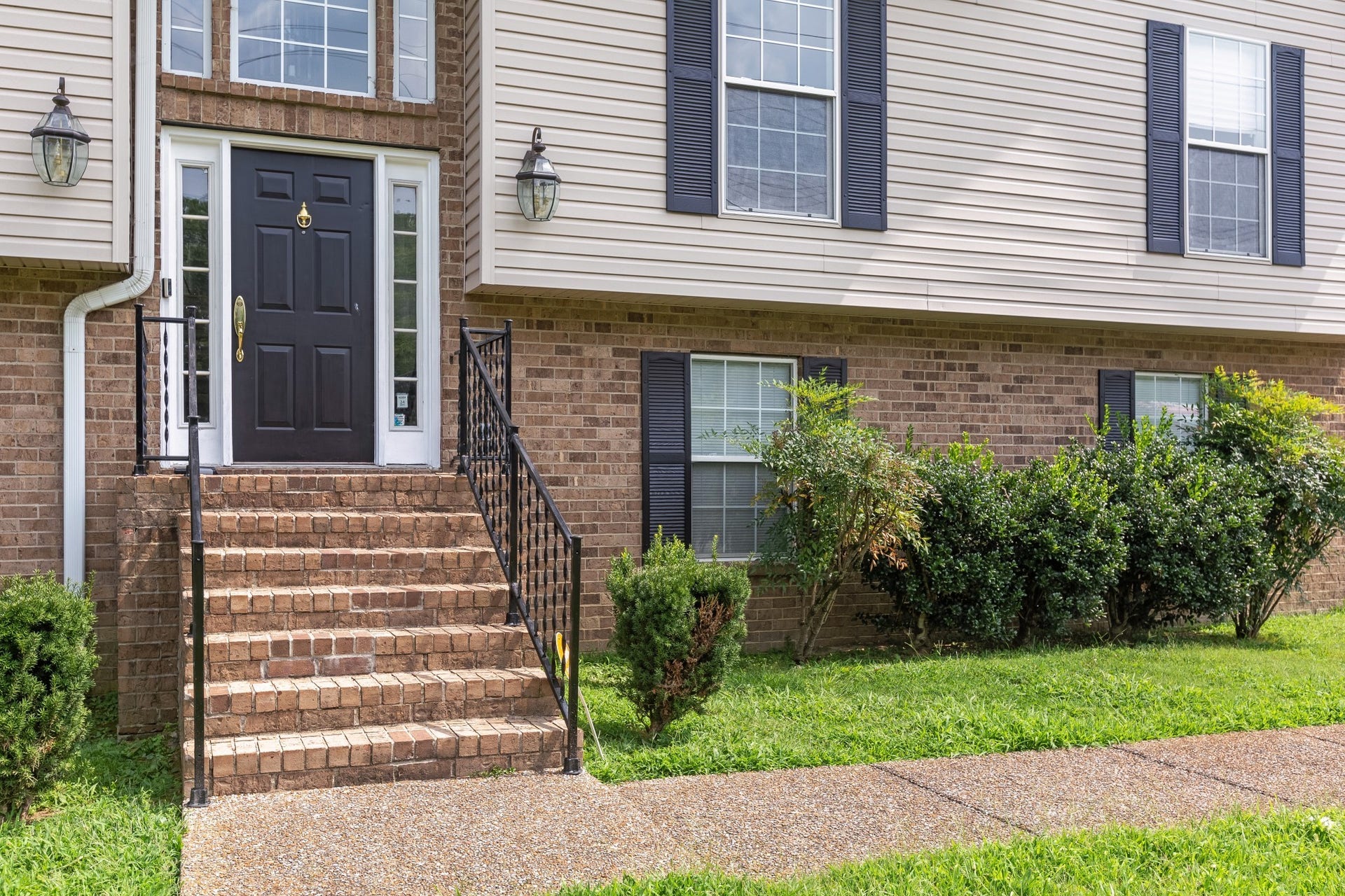 647 Durrett Dr, Nashville, TN 37211 647 Durrett Dr, Nashville, TN 37211