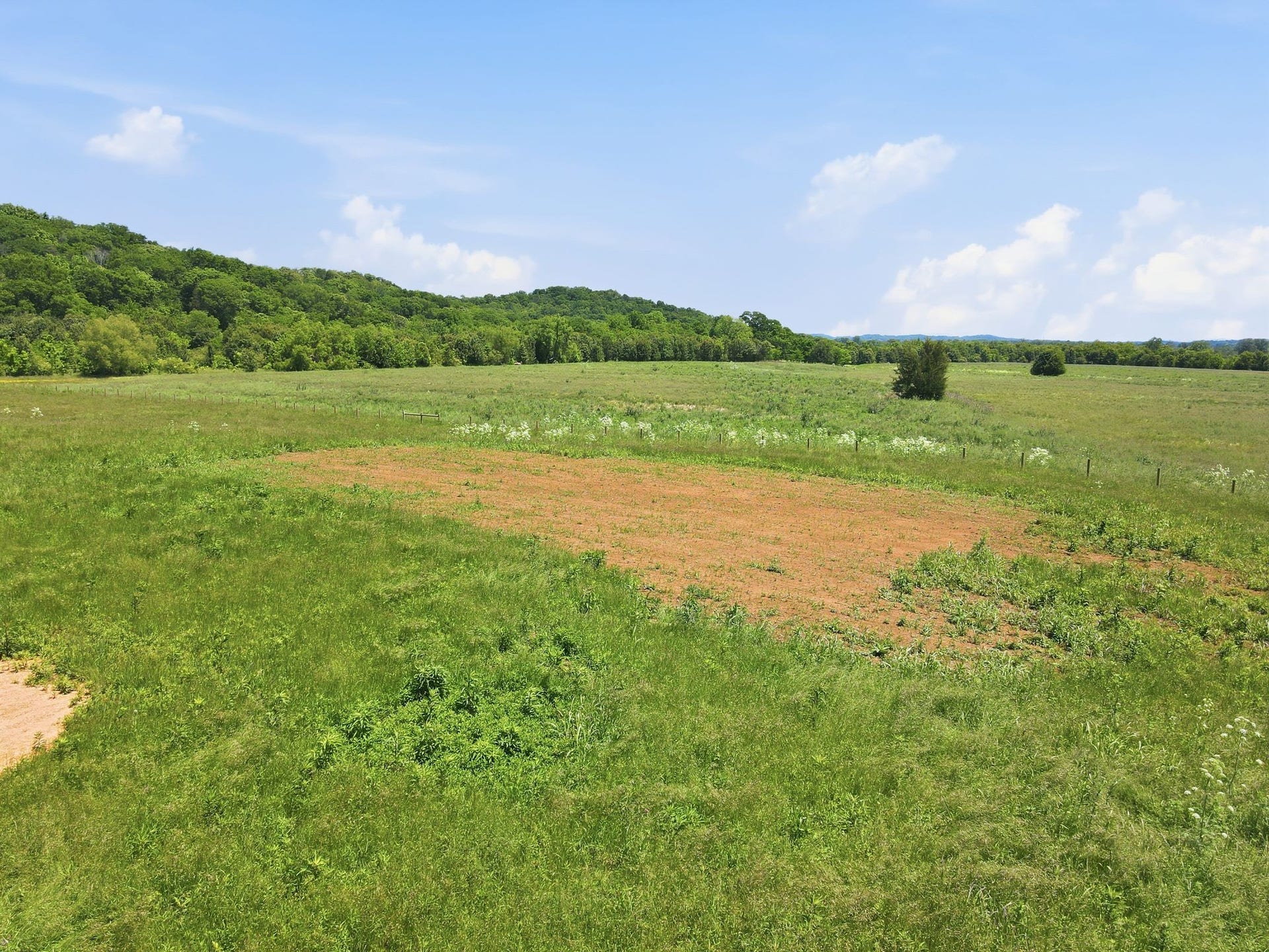 2600 Williamsport Pike, Columbia, TN 38401 2600 Williamsport Pike, Columbia, TN 38401