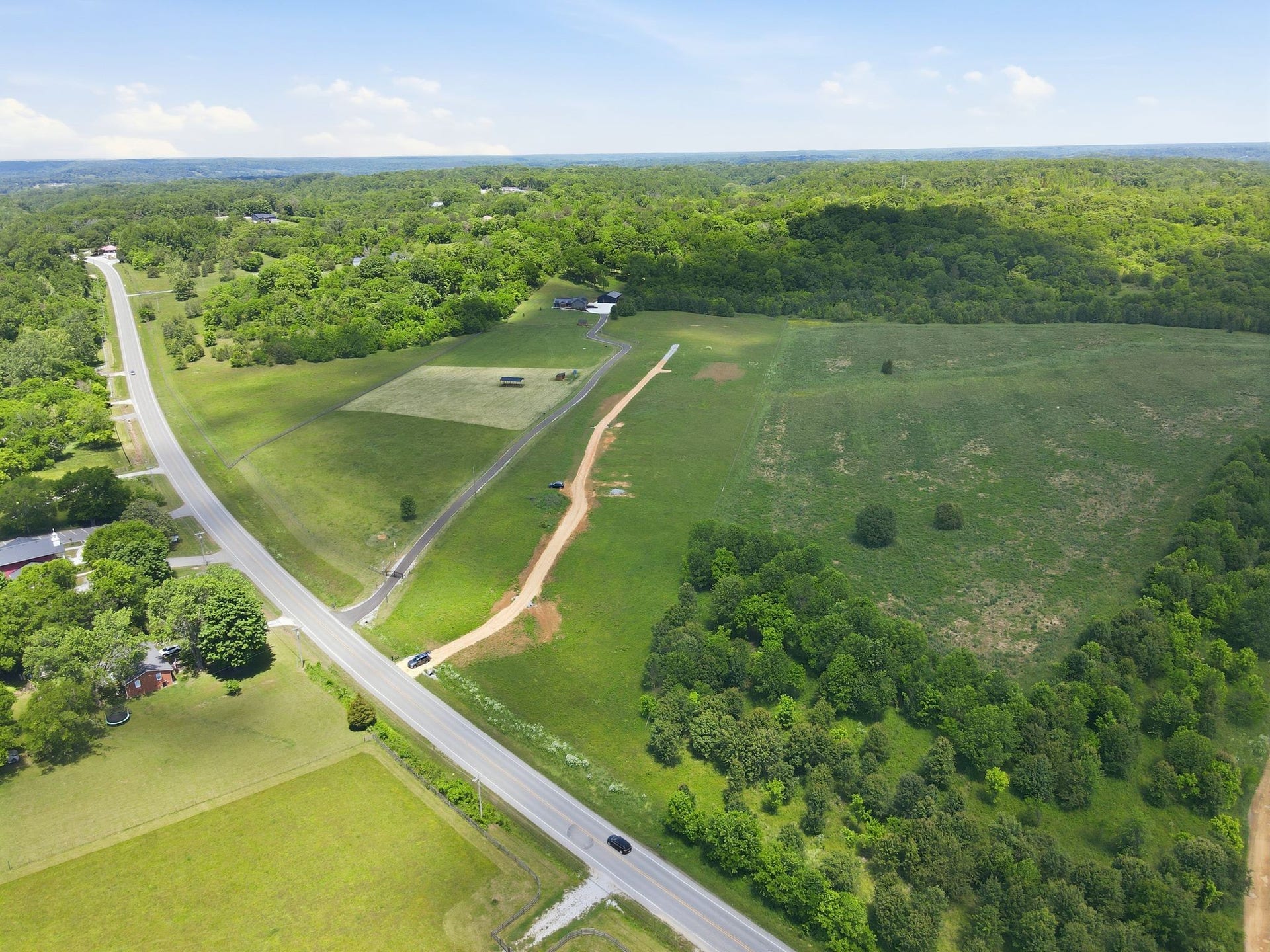2600 Williamsport Pike, Columbia, TN 38401 2600 Williamsport Pike, Columbia, TN 38401