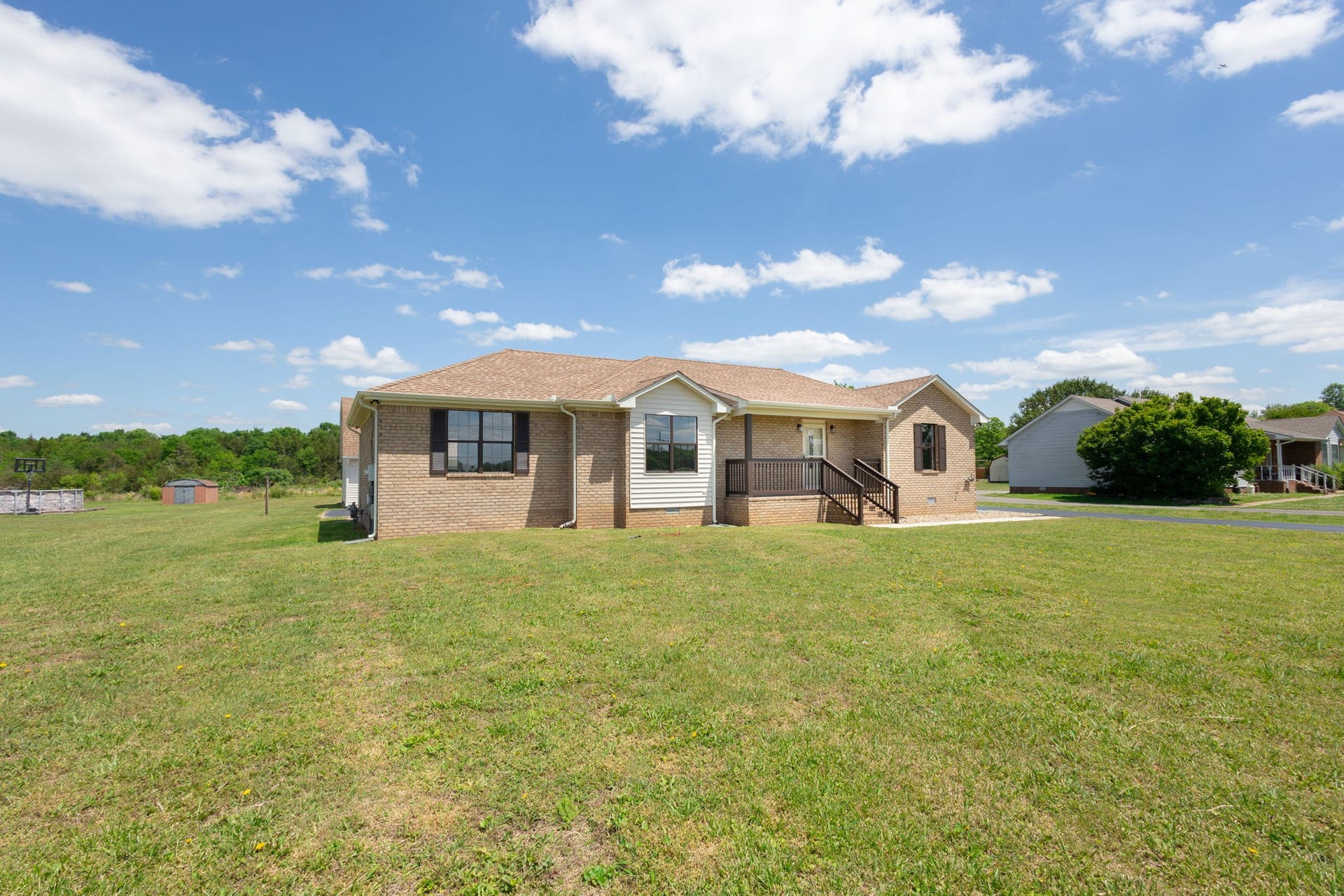 2932 Midland Rd, Shelbyville, TN 37160 2932 Midland Rd, Shelbyville, TN 37160