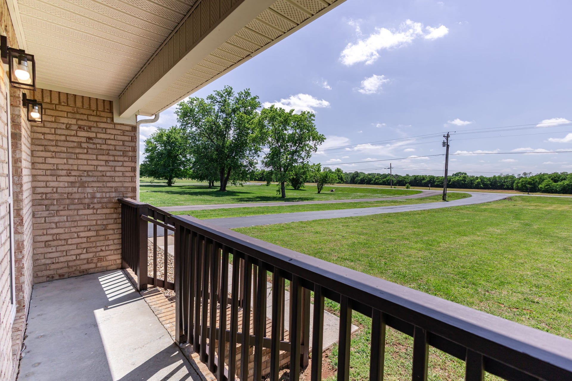 2932 Midland Rd, Shelbyville, TN 37160 2932 Midland Rd, Shelbyville, TN 37160