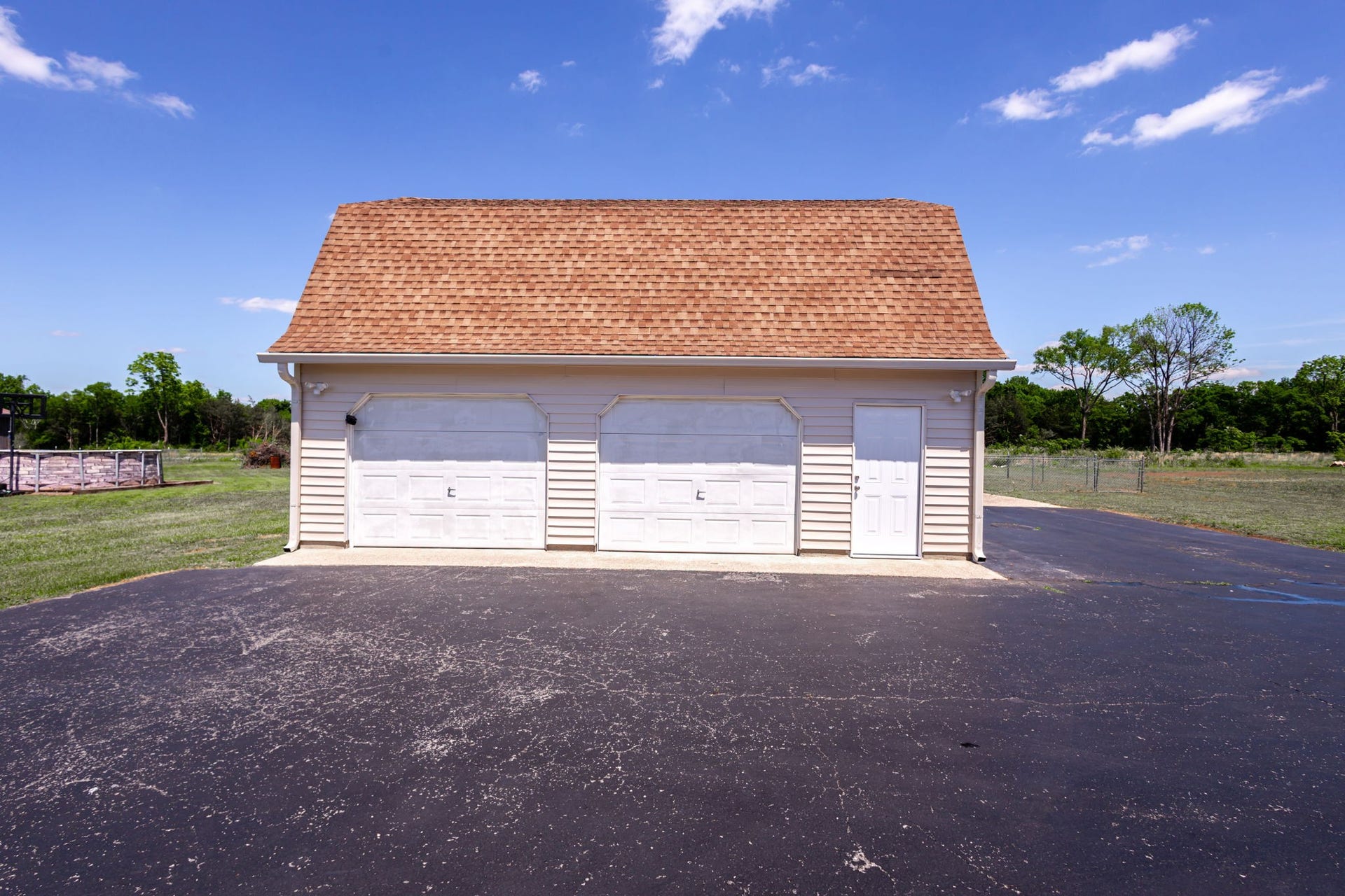 2932 Midland Rd, Shelbyville, TN 37160 2932 Midland Rd, Shelbyville, TN 37160