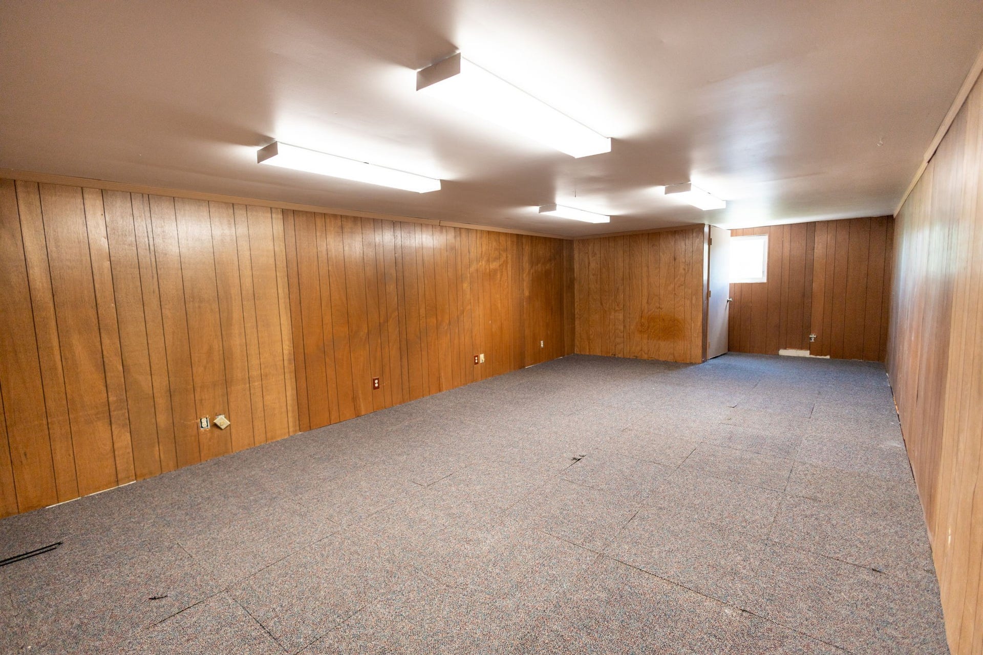 2932 Midland Rd, Shelbyville, TN 37160 2932 Midland Rd, Shelbyville, TN 37160