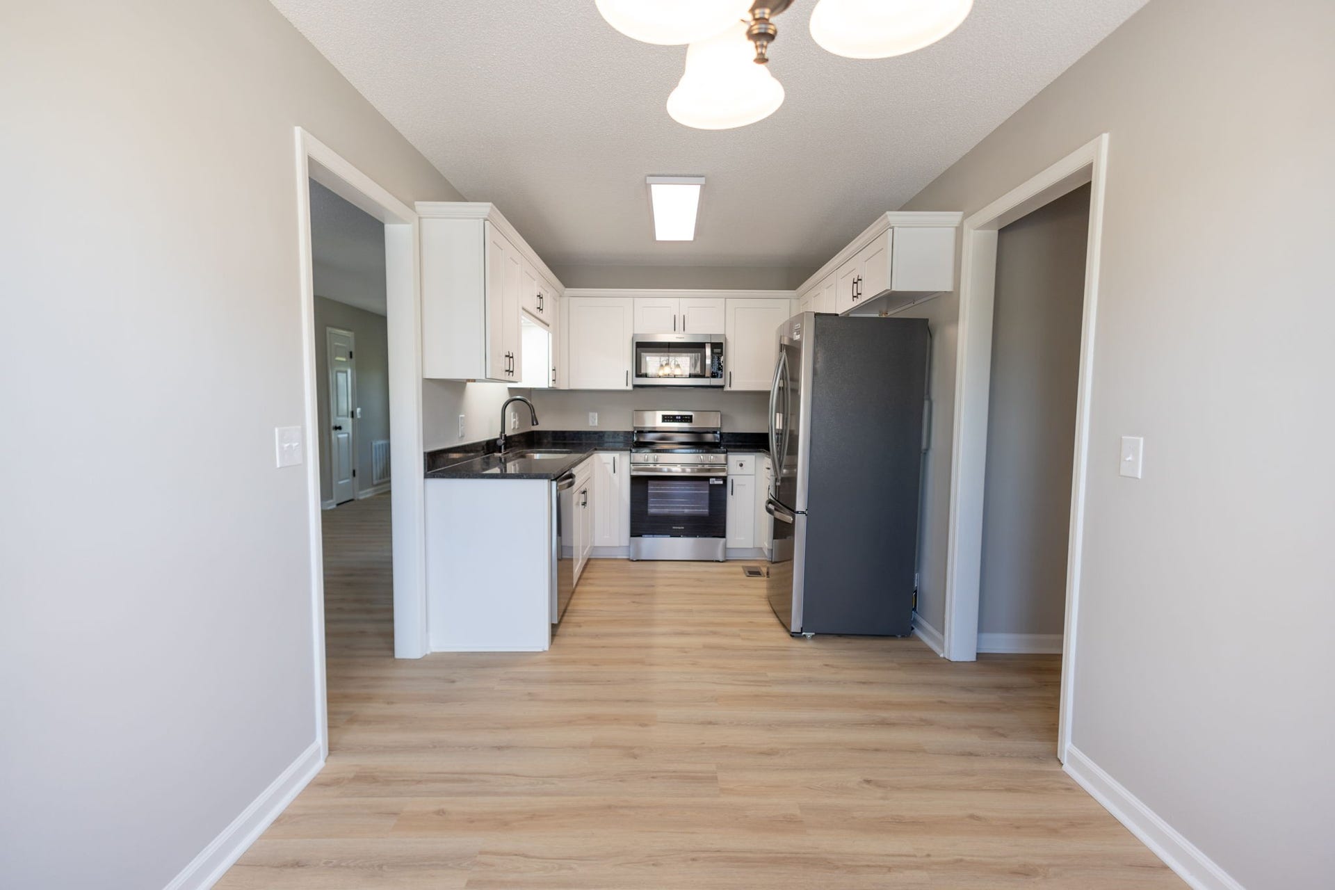 2932 Midland Rd, Shelbyville, TN 37160 2932 Midland Rd, Shelbyville, TN 37160