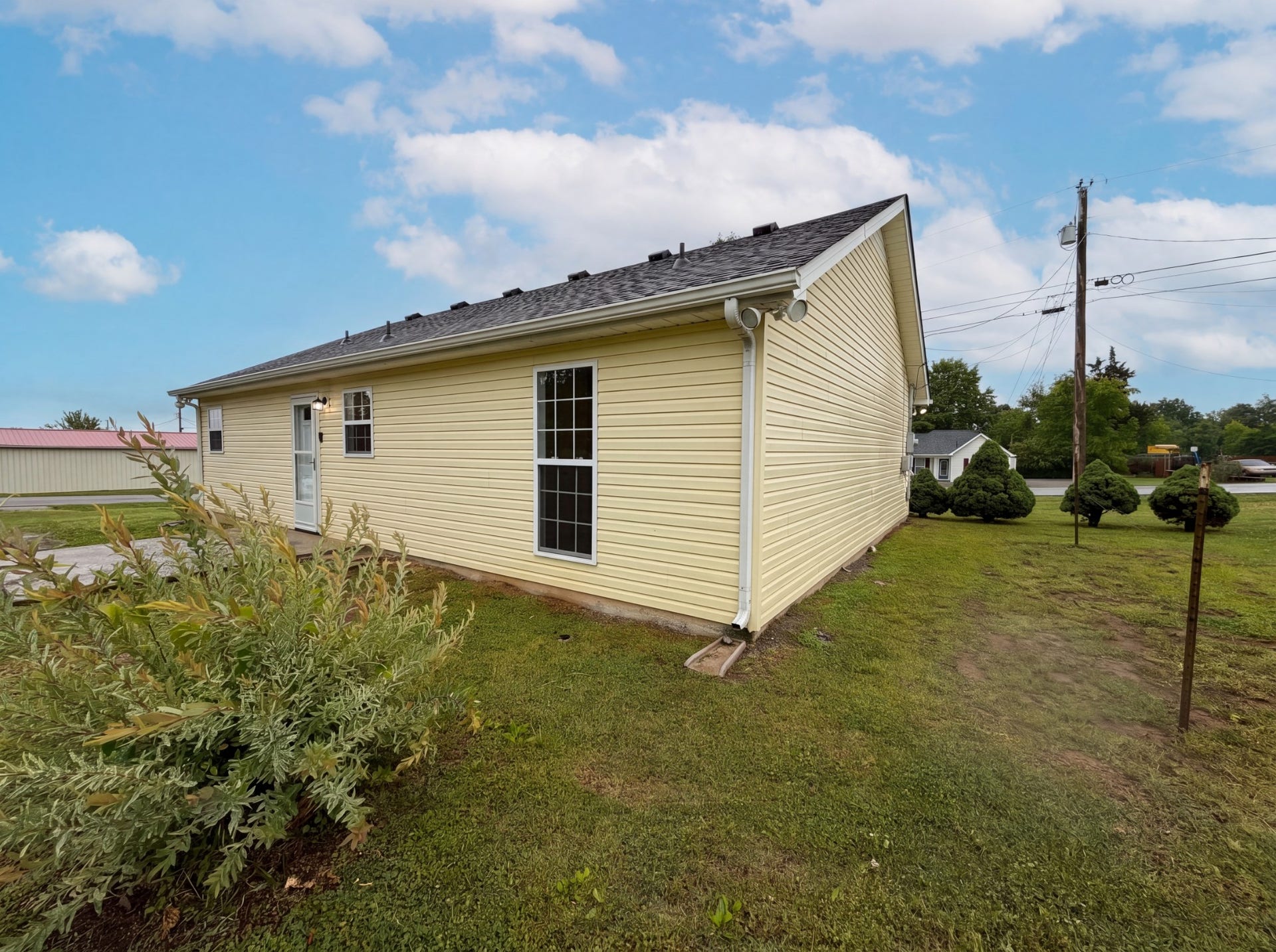 300 Fairway Grn, Shelbyville, TN 37160 300 Fairway Grn, Shelbyville, TN 37160