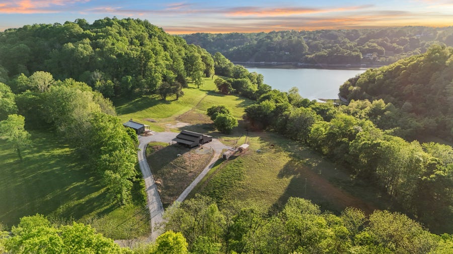Property photo for 138 Cross Creek Dr, Manchester, TN