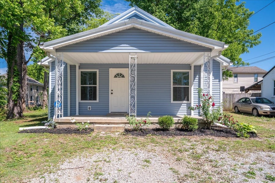 Property photo for 512 Garden St, Mount Pleasant, TN