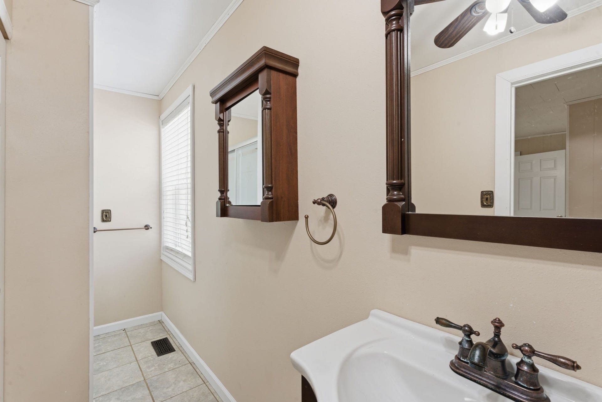 3041 Unionville Deason Rd, Bell Buckle, TN 37020 3041 Unionville Deason Rd, Bell Buckle, TN 37020