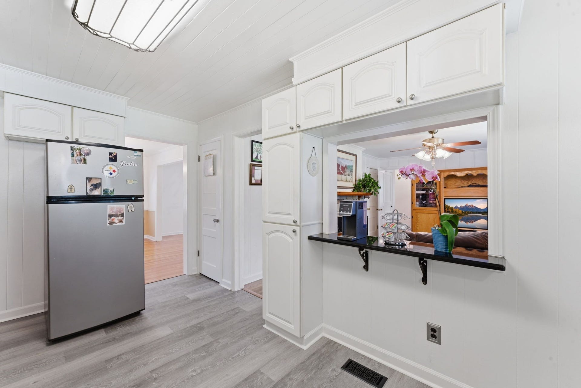 3041 Unionville Deason Rd, Bell Buckle, TN 37020 3041 Unionville Deason Rd, Bell Buckle, TN 37020