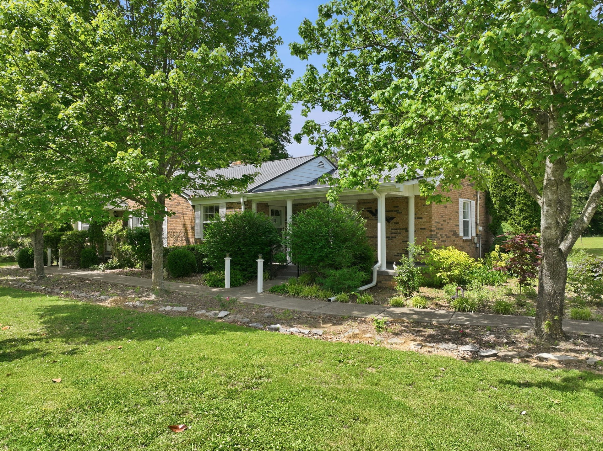 3041 Unionville Deason Rd, Bell Buckle, TN 37020 3041 Unionville Deason Rd, Bell Buckle, TN 37020