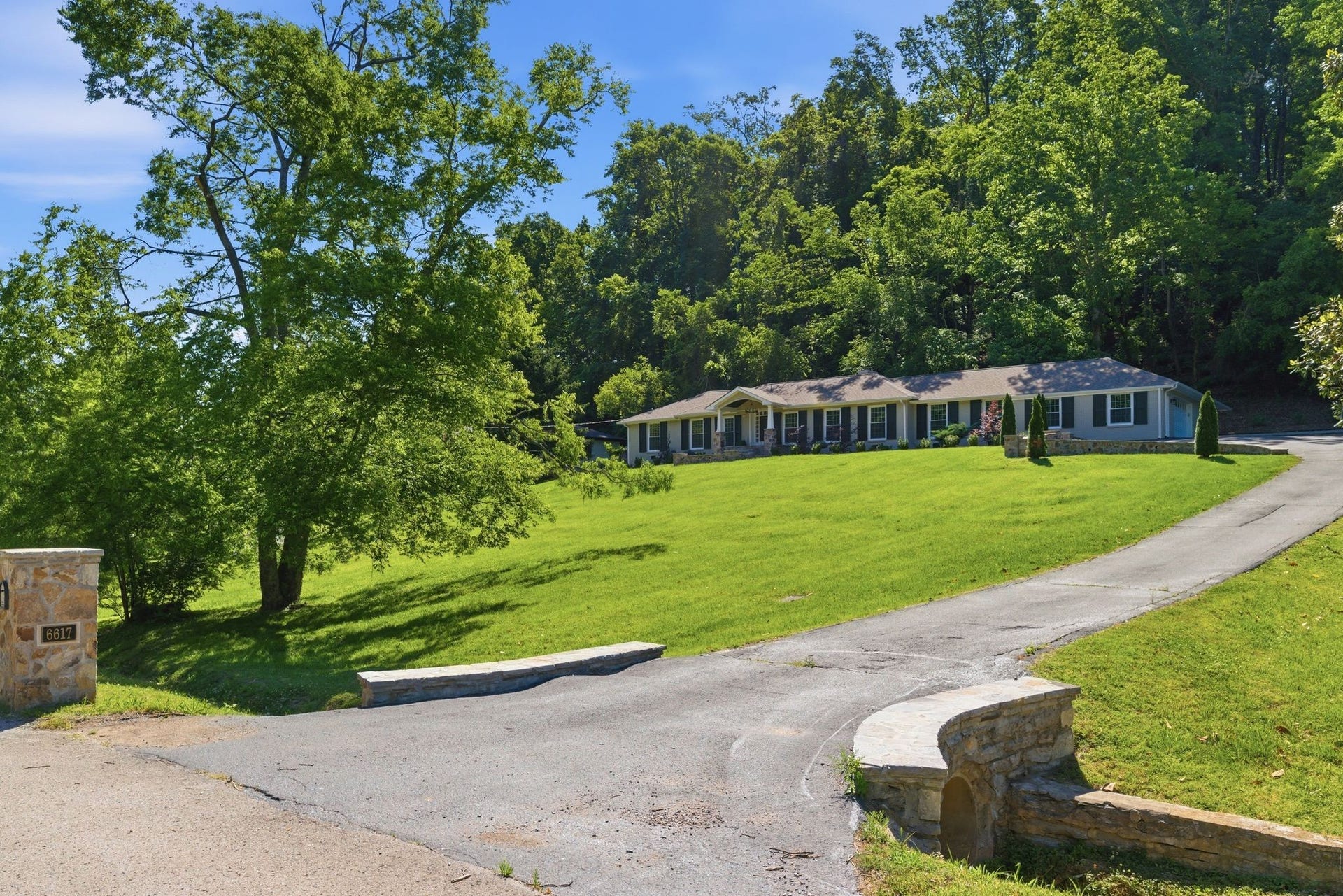 6617 Ellesmere Rd, Nashville, TN 37205 6617 Ellesmere Rd, Nashville, TN 37205
