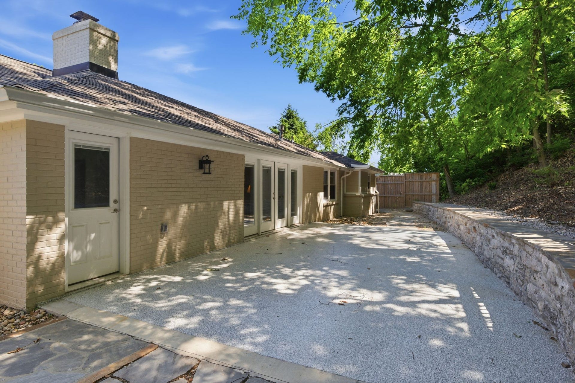 6617 Ellesmere Rd, Nashville, TN 37205 6617 Ellesmere Rd, Nashville, TN 37205